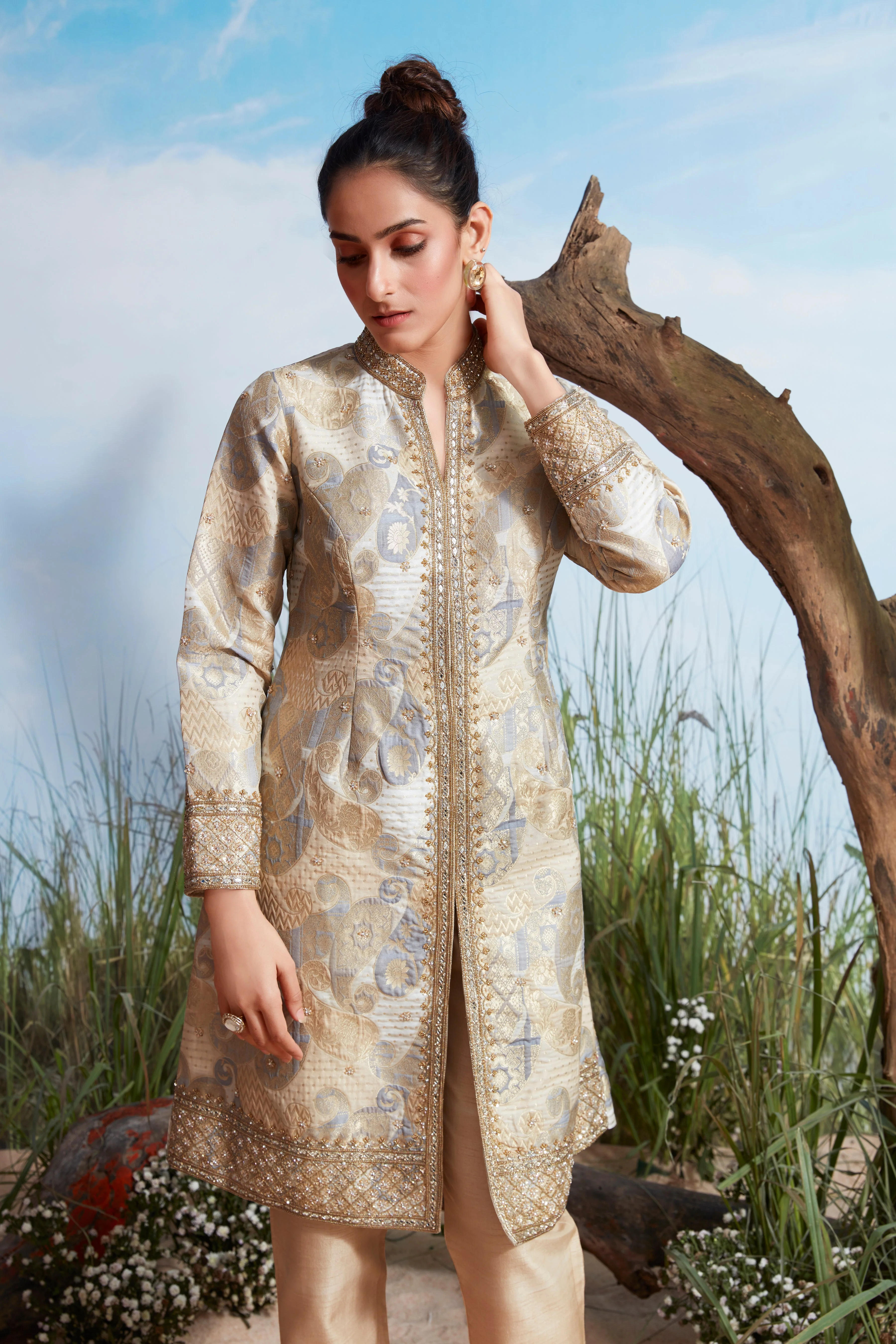 Off-White Embellished Brocade Silk Kurta Set - Image 2