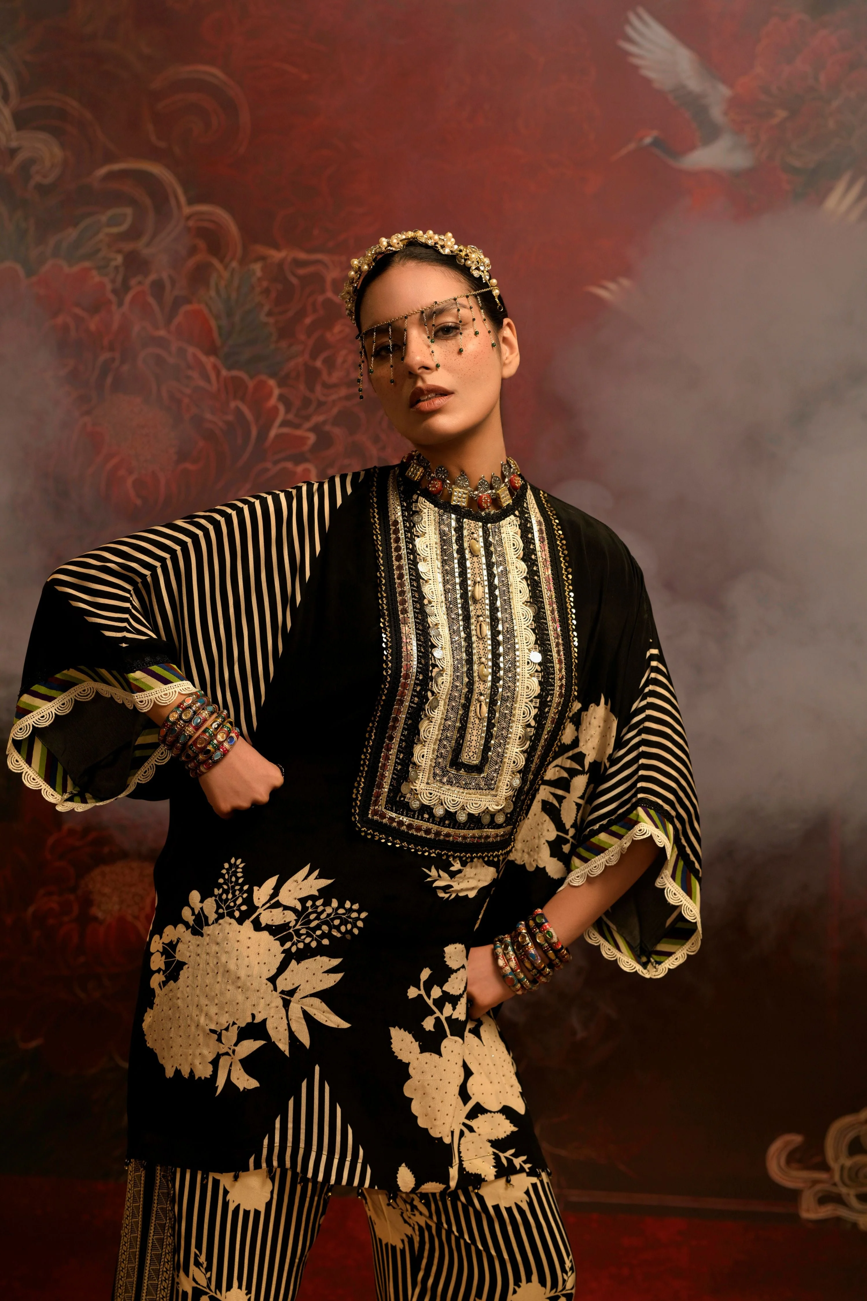 Obsidian Gold Printed Crepe Silk Co-Ord Set - Image 2