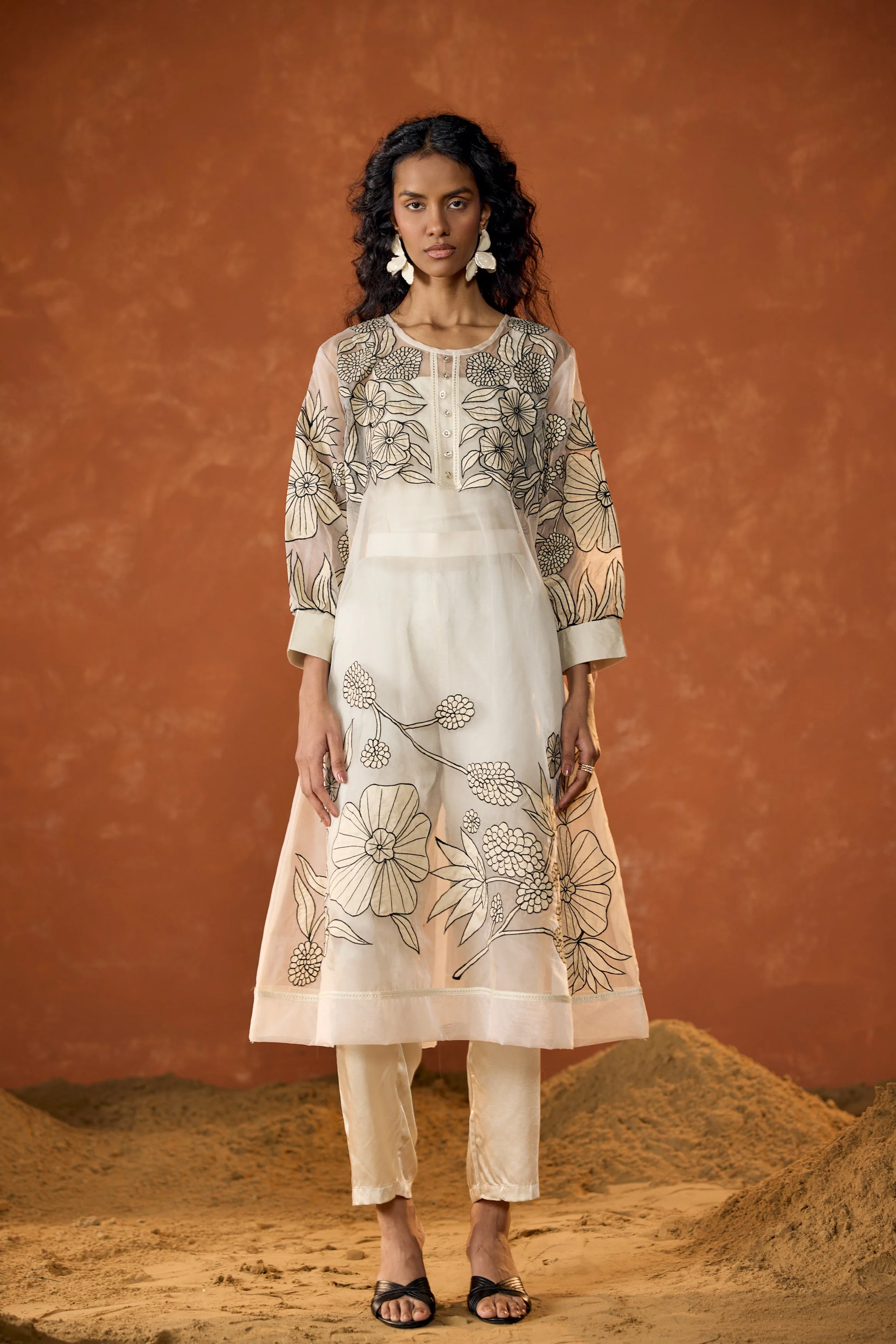 Off-White Embroidred Organza Silk Kurta Set - Image 5
