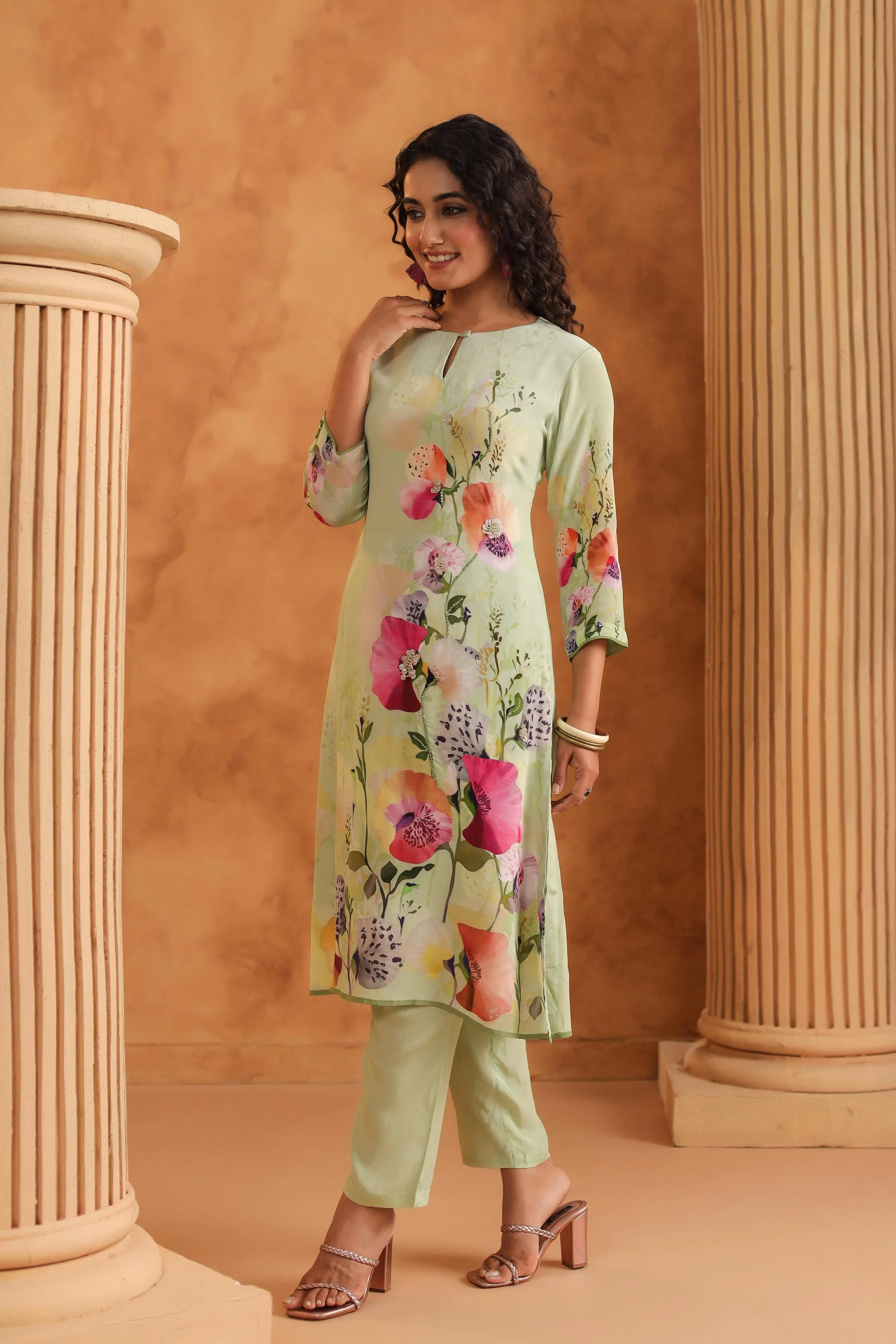 Pastel Green Printed Viscose Crepe Kurta Set - Image 4