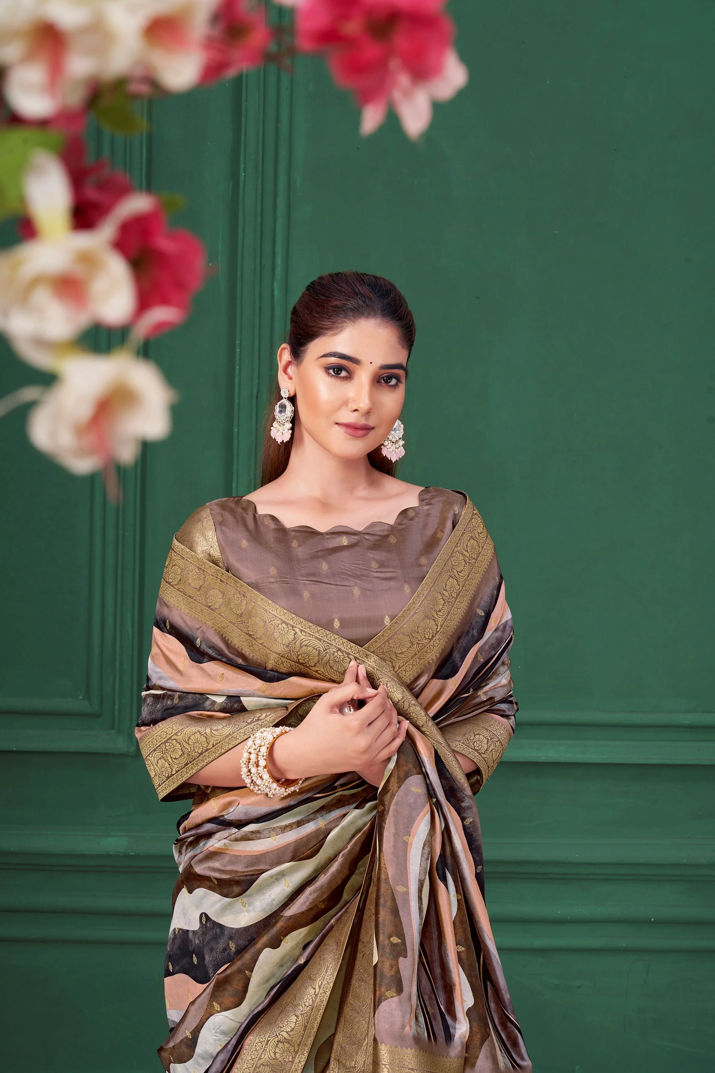 Lilac Purple Digital Printed Tussar Silk Saree - Image 3