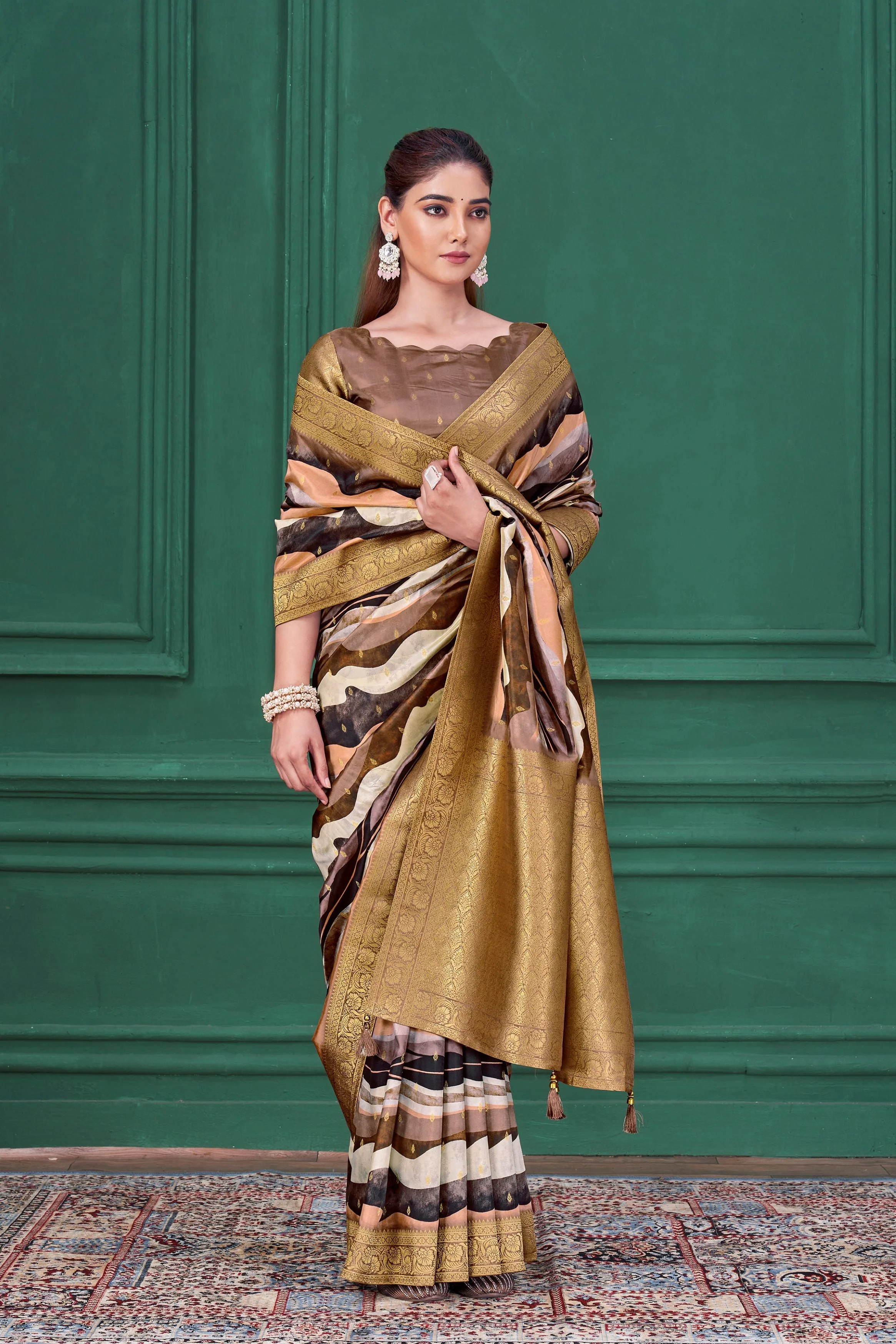 Lilac Purple Digital Printed Tussar Silk Saree - Image 4