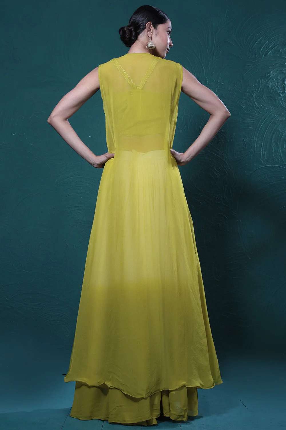 Pear Green Ombre-Dyed Cape Set - Image 7