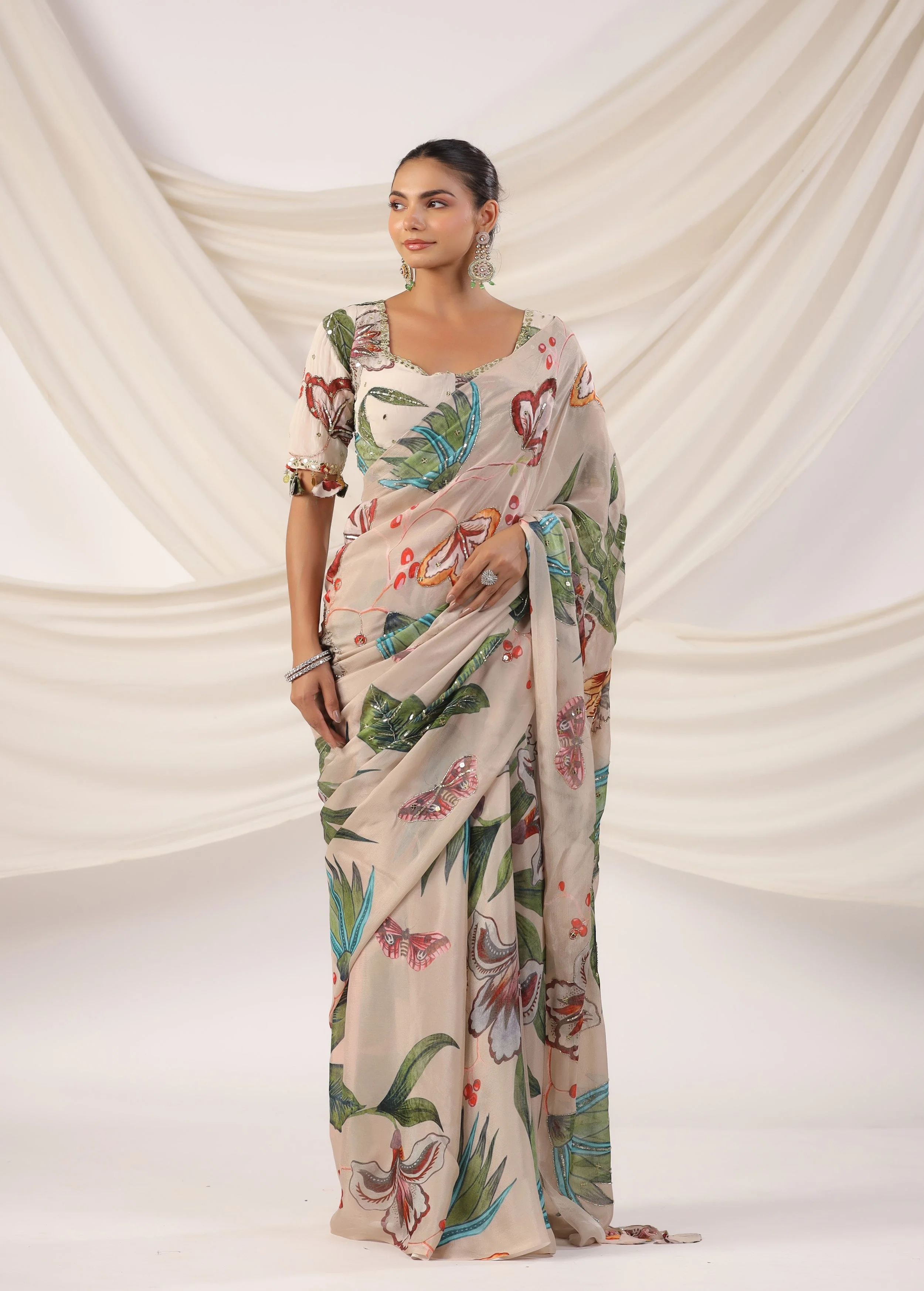 Pearl White Embellished Chinon Silk Saree - Image 3