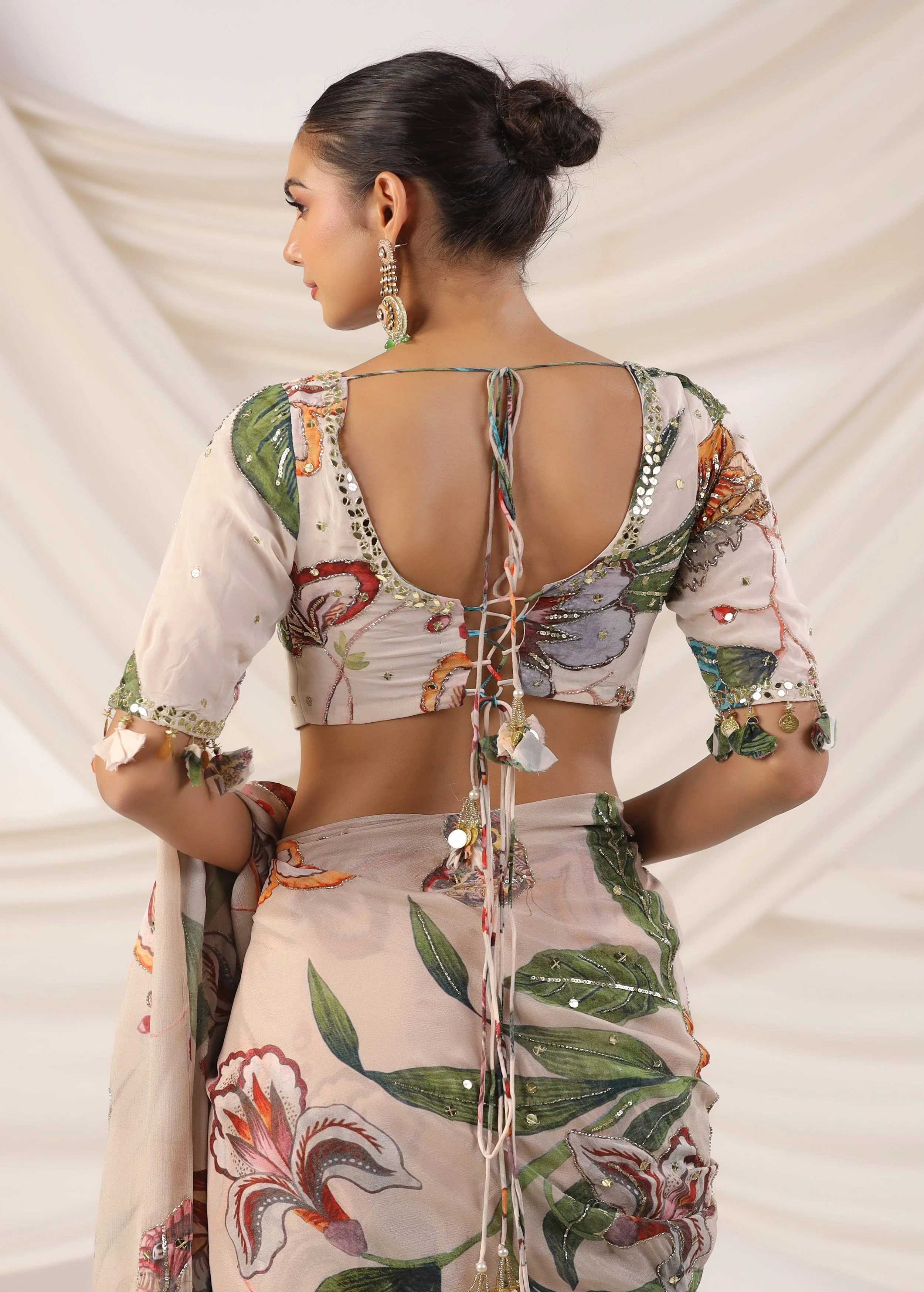 Pearl White Embellished Chinon Silk Saree - Image 7