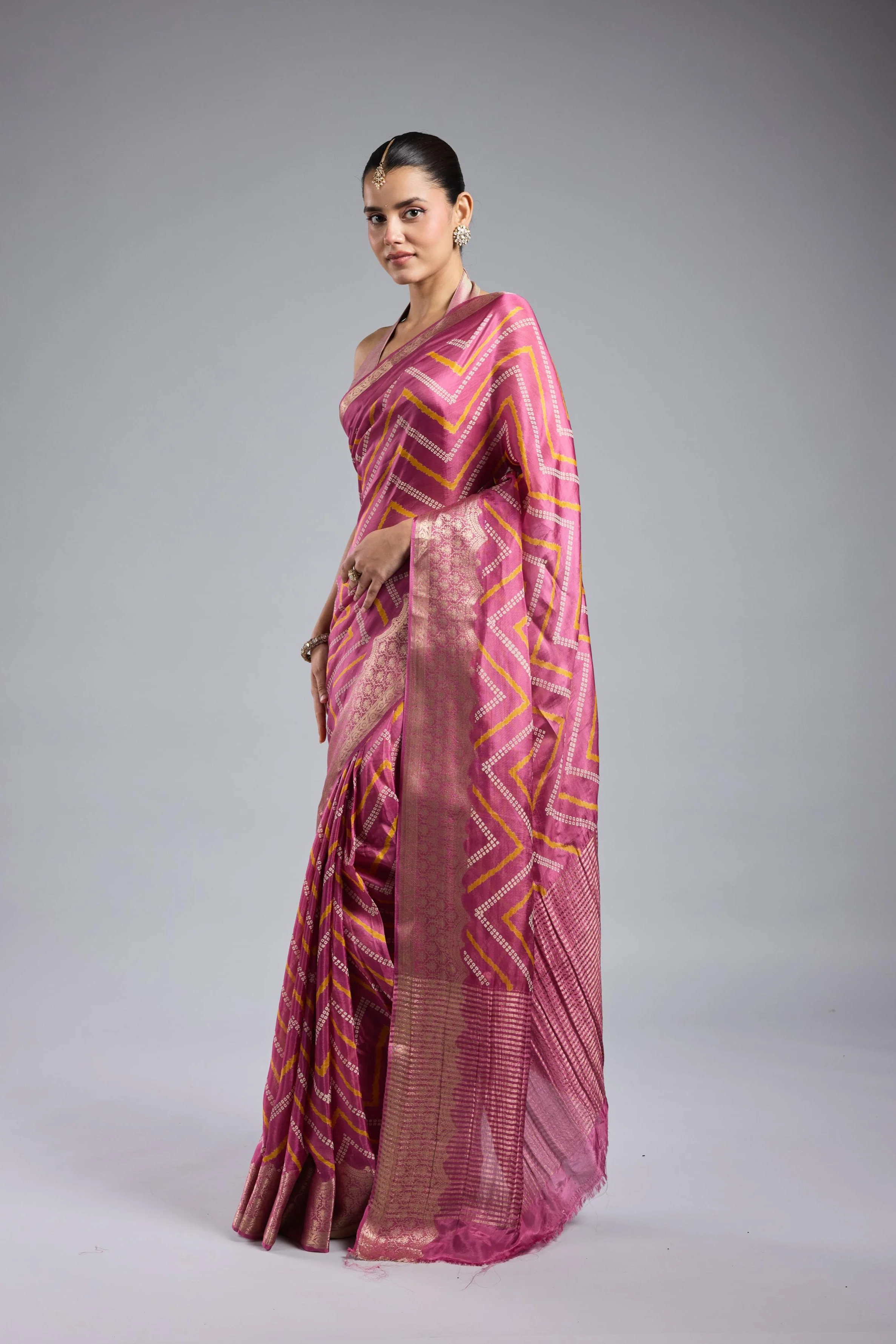 Pink Leheriya Cosmo Silk Saree - Image 4