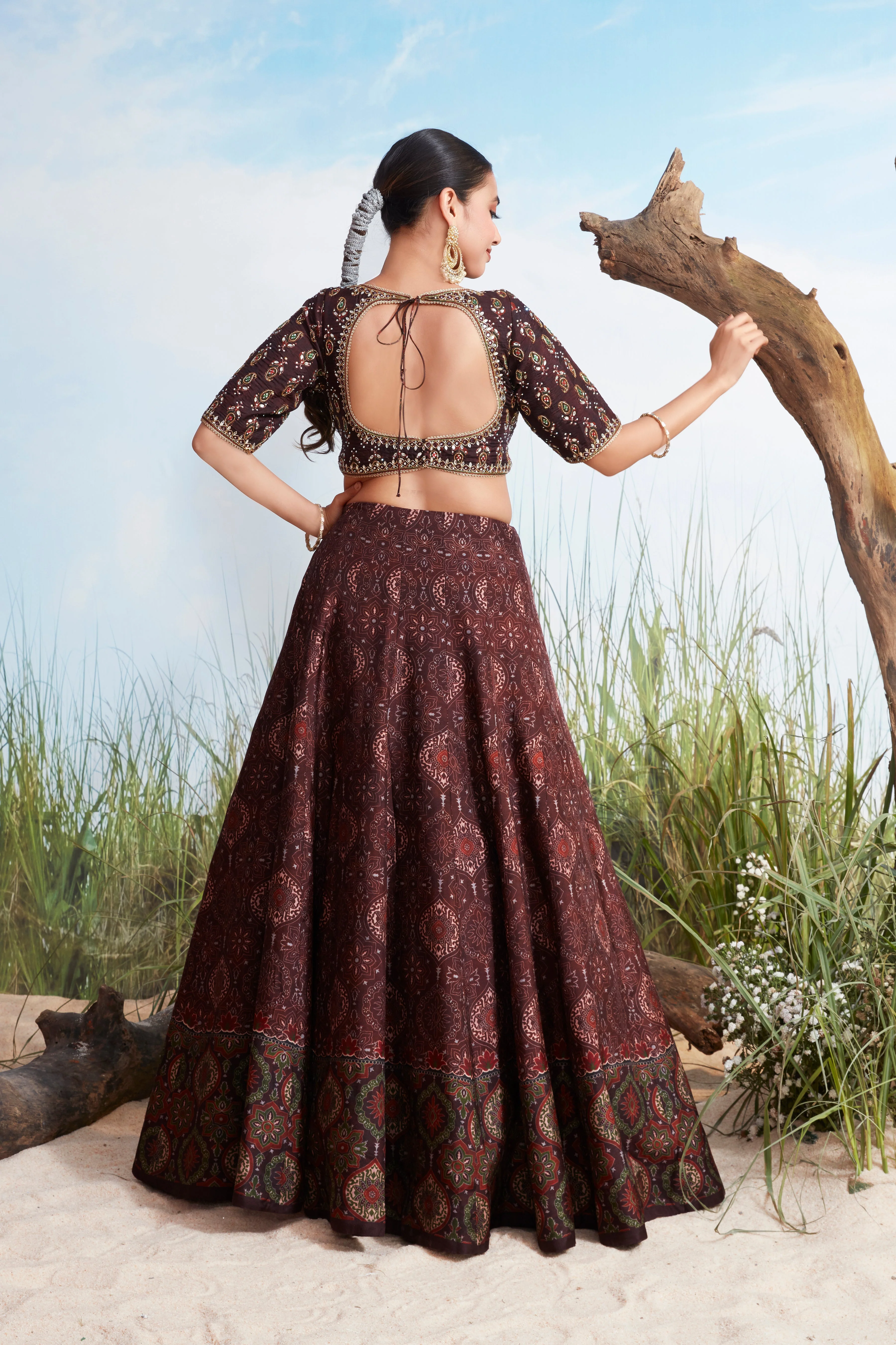 Maroon Brown Printed Raw Silk Lehenga Set - Image 3