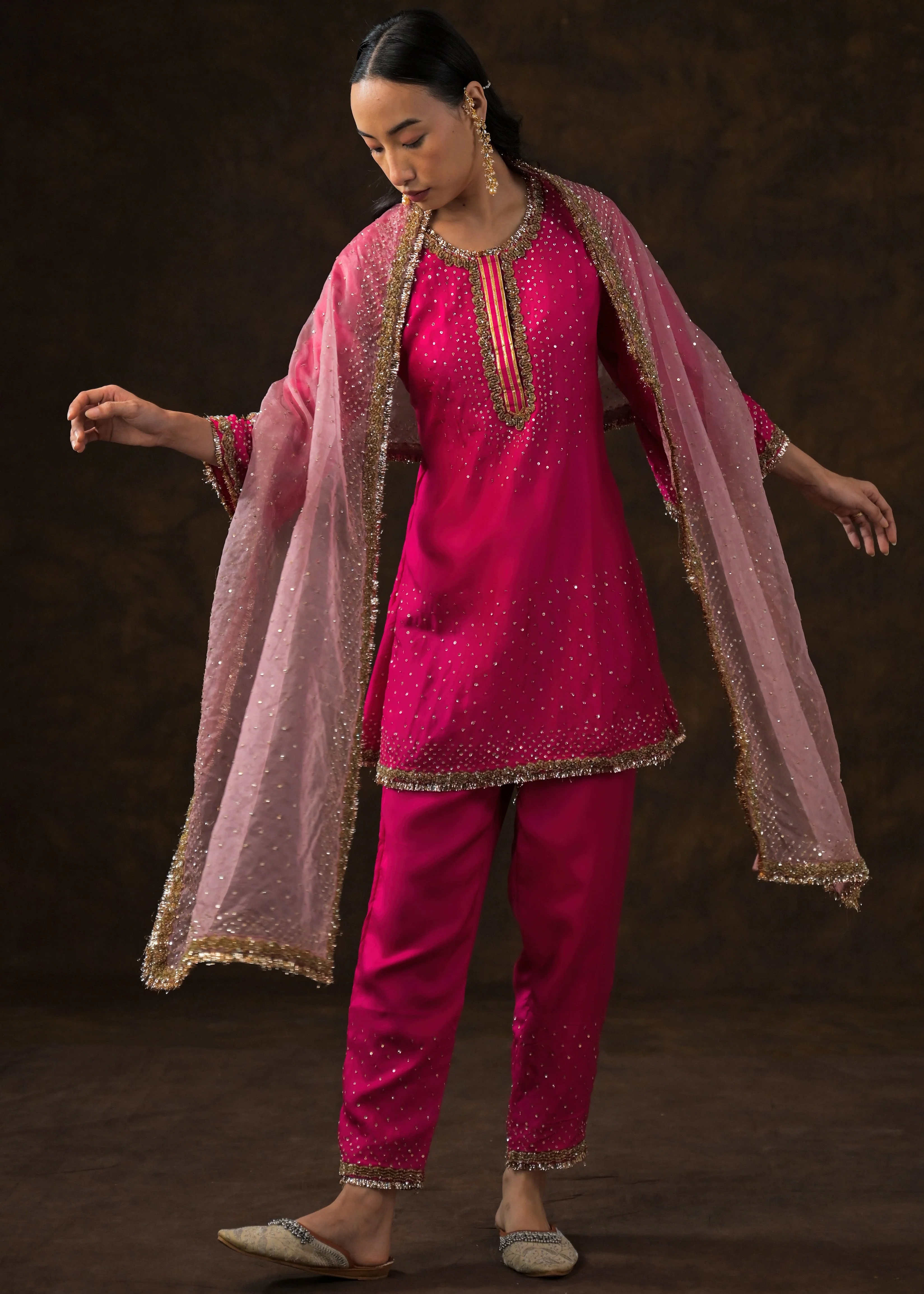 Queen Pink Embellished Raw Silk Pant Set - Image 5