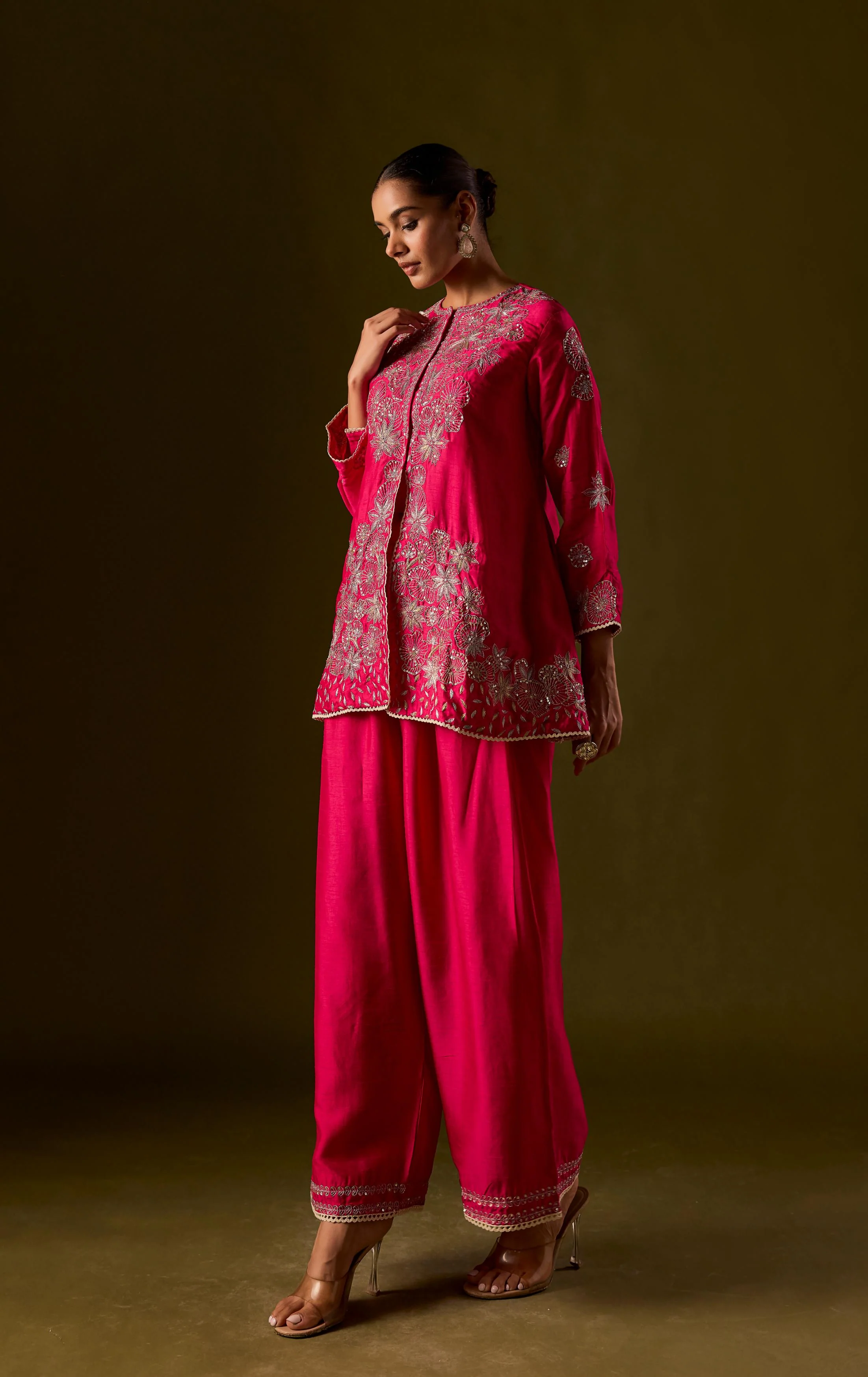 Queen's Pink Raw Silk Embellished Co-Ord Set - Image 4