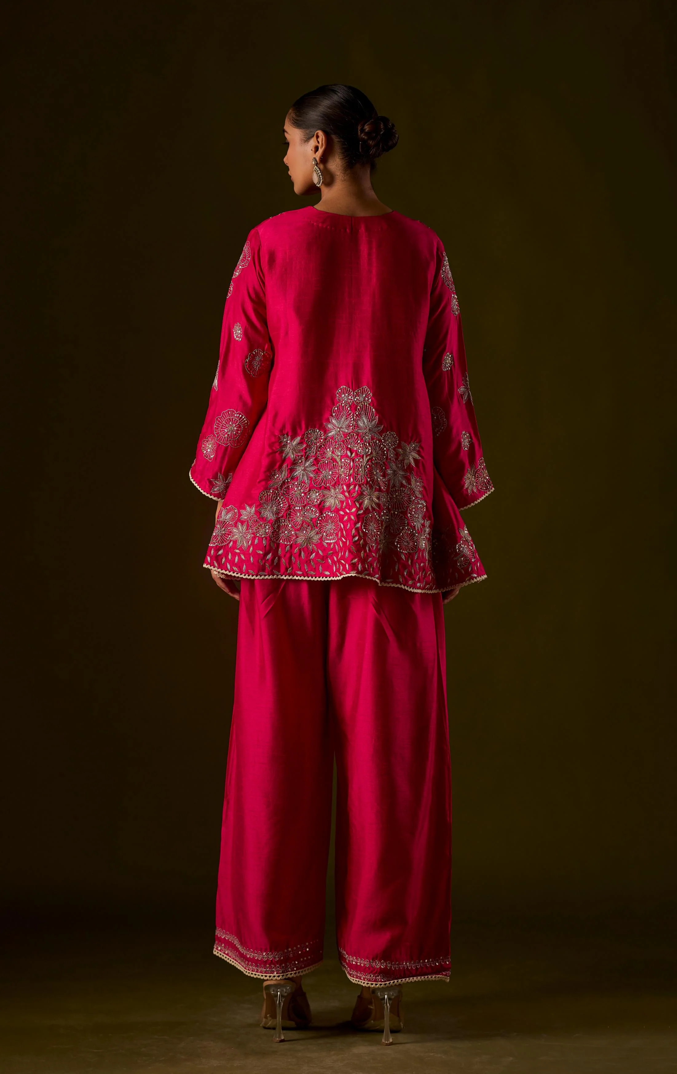 Queen's Pink Raw Silk Embellished Co-Ord Set - Image 6