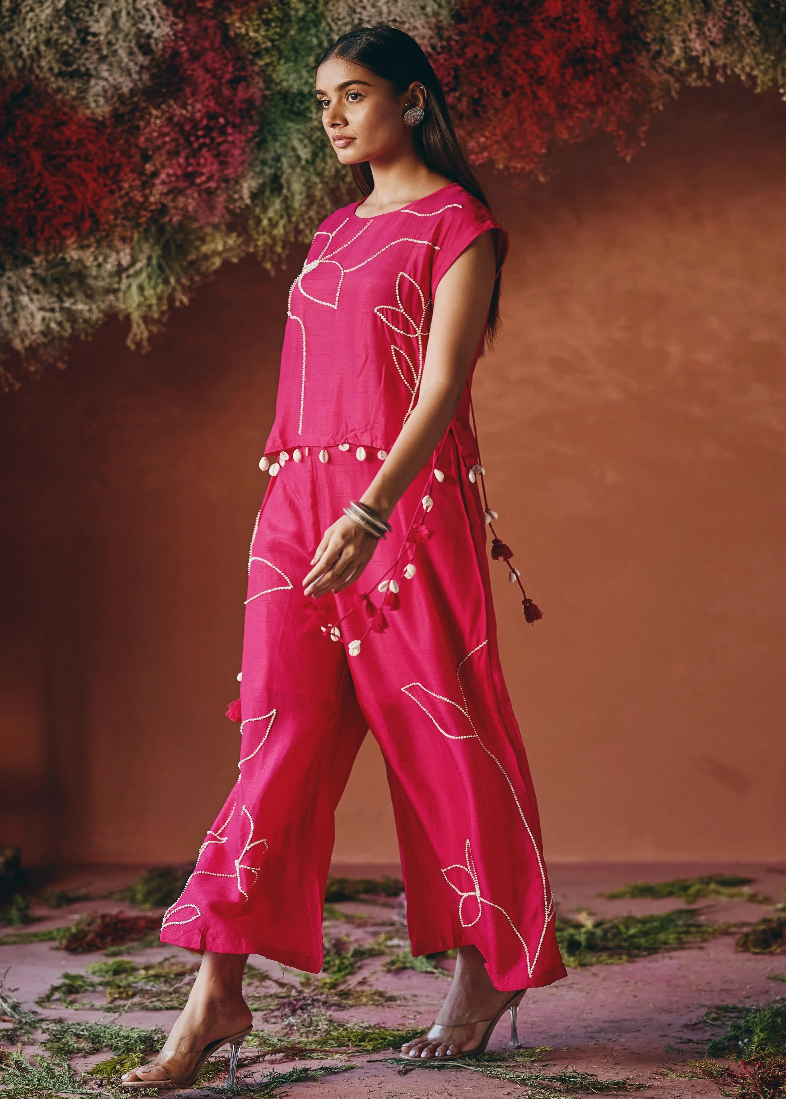 Queen Pink Embellished Raw Silk Co-ord Set - Image 5