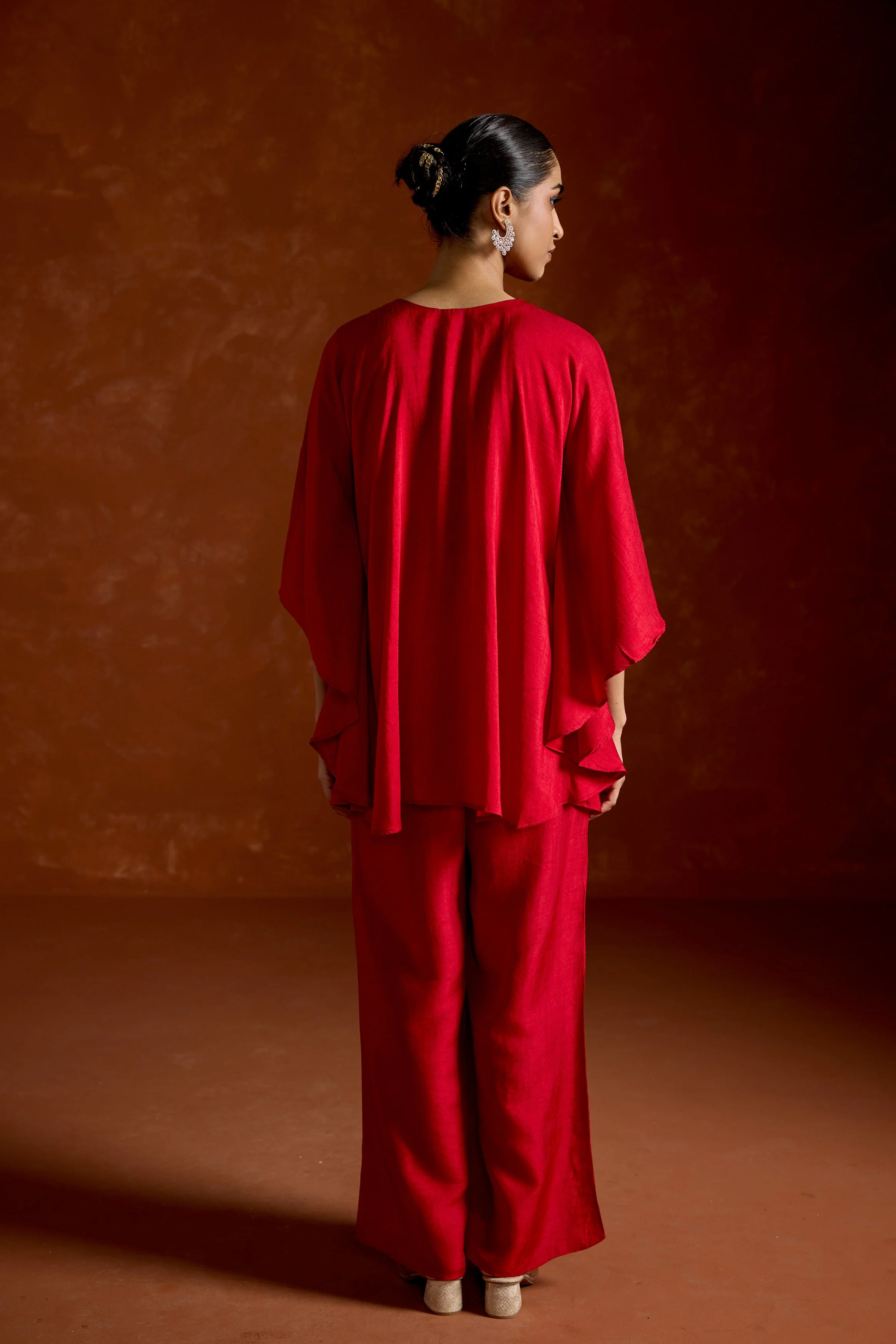Scarlet Radiance Embellished Raw Silk Kaftan Set - Image 5