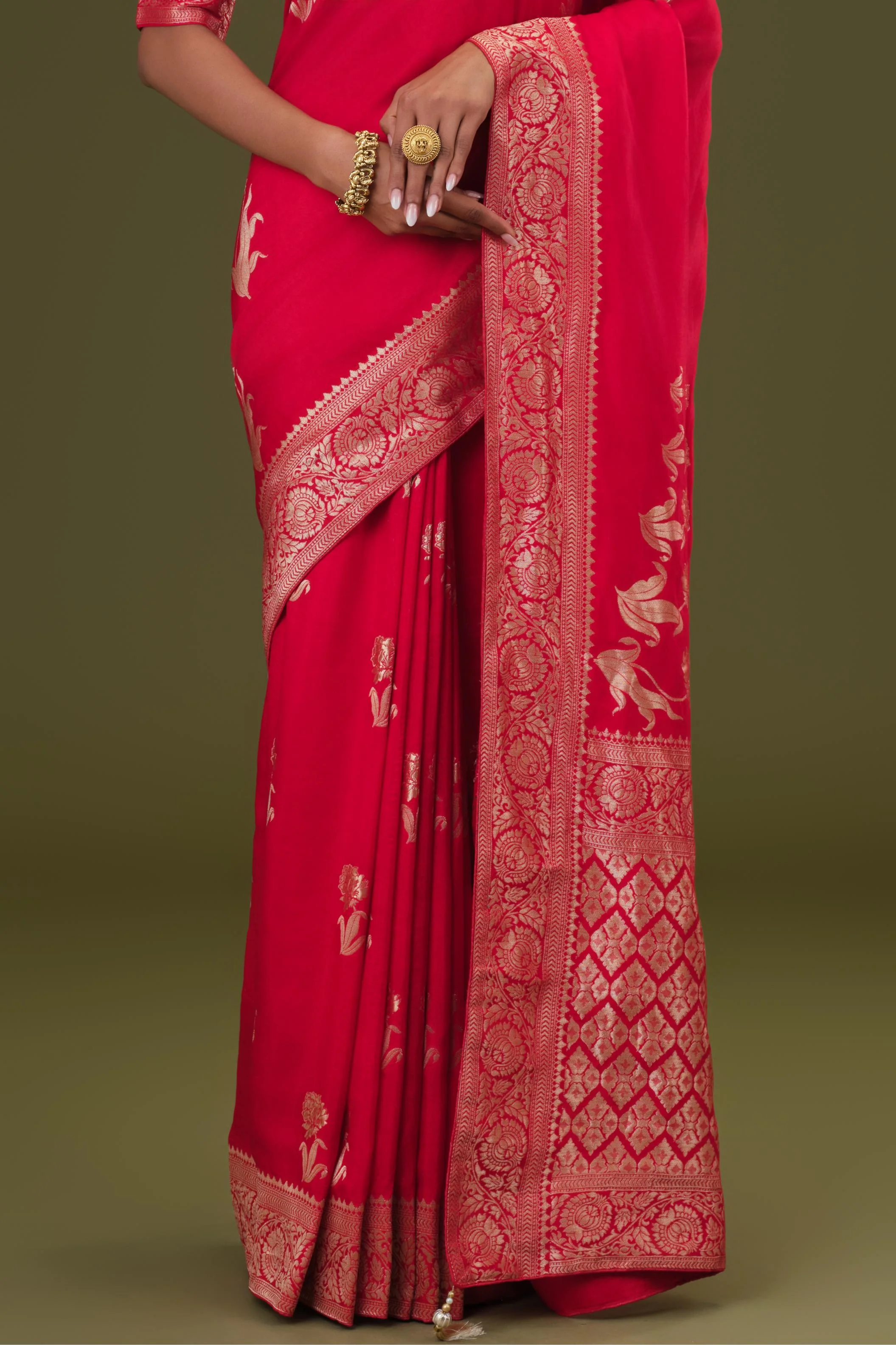 Red Zari Woven Dola Silk Saree - Image 7
