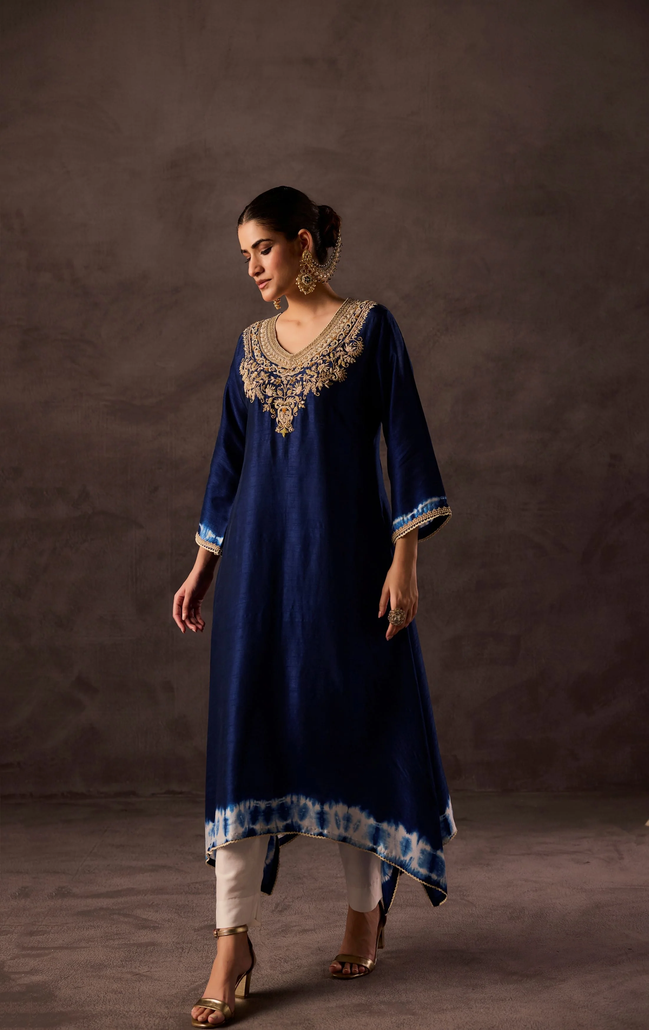Royal Blue Embellished Raw Silk Kurta Set - Image 3