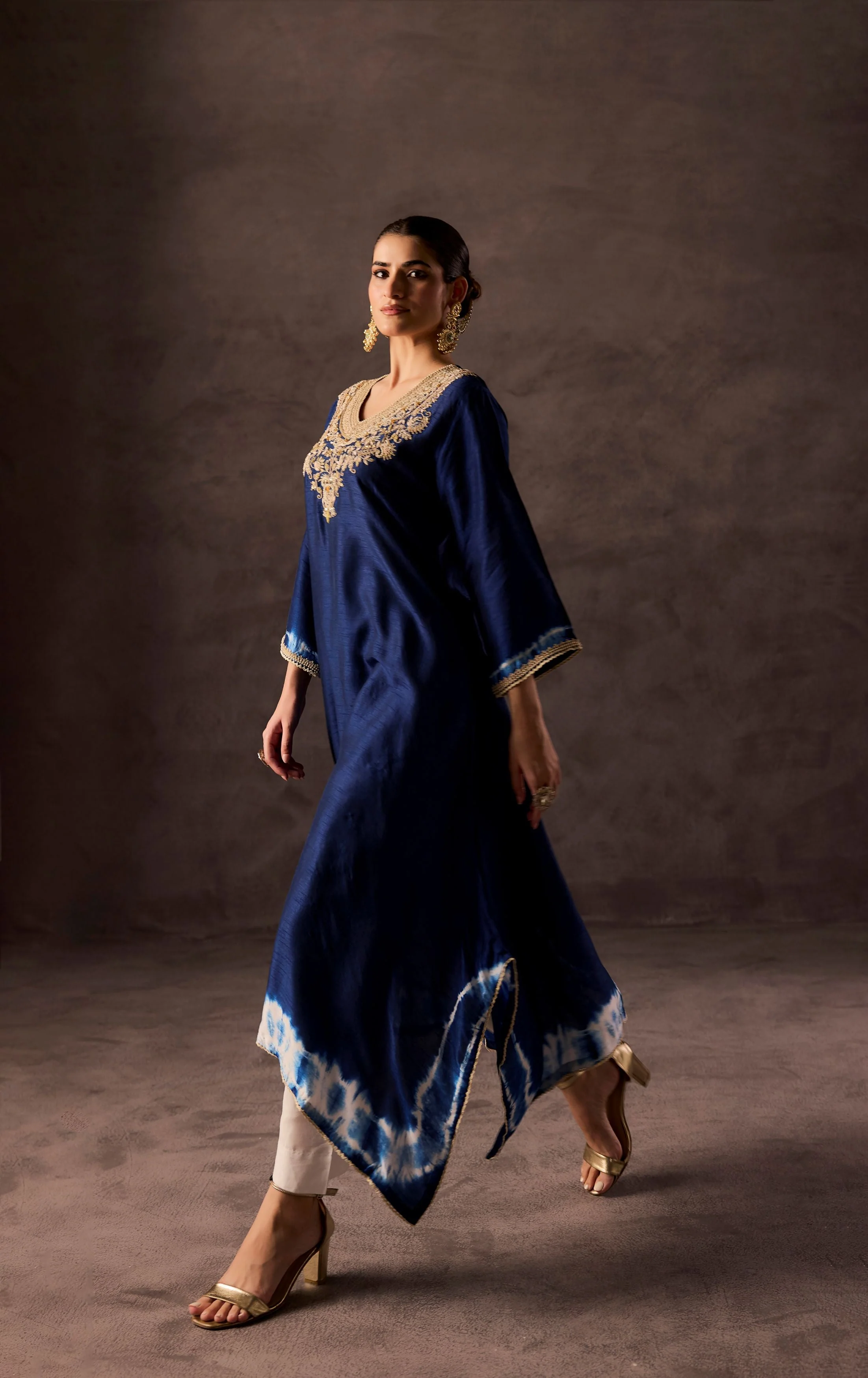 Royal Blue Embellished Raw Silk Kurta Set - Image 5