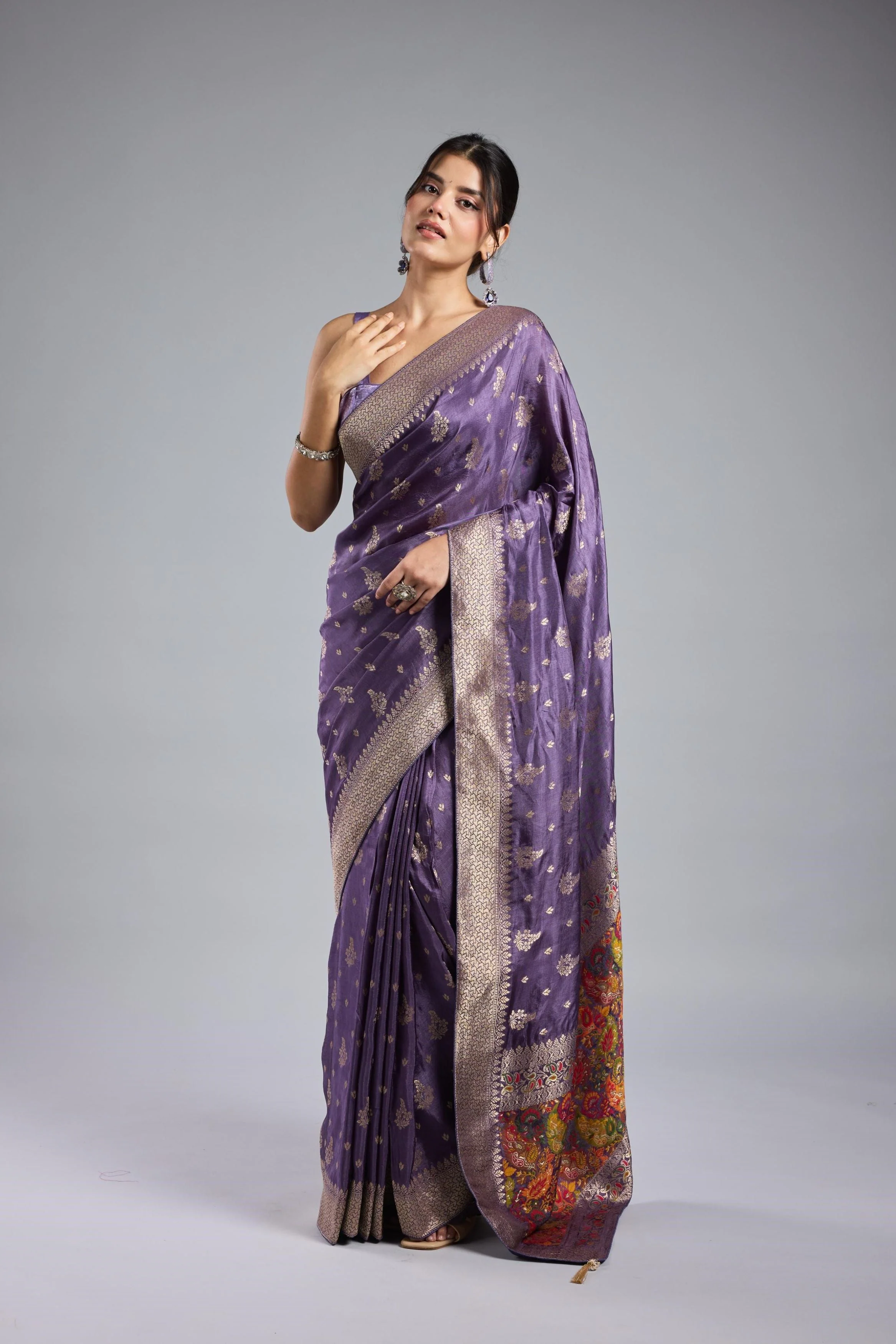 Royal Orchid Dola Silk Saree - Image 2