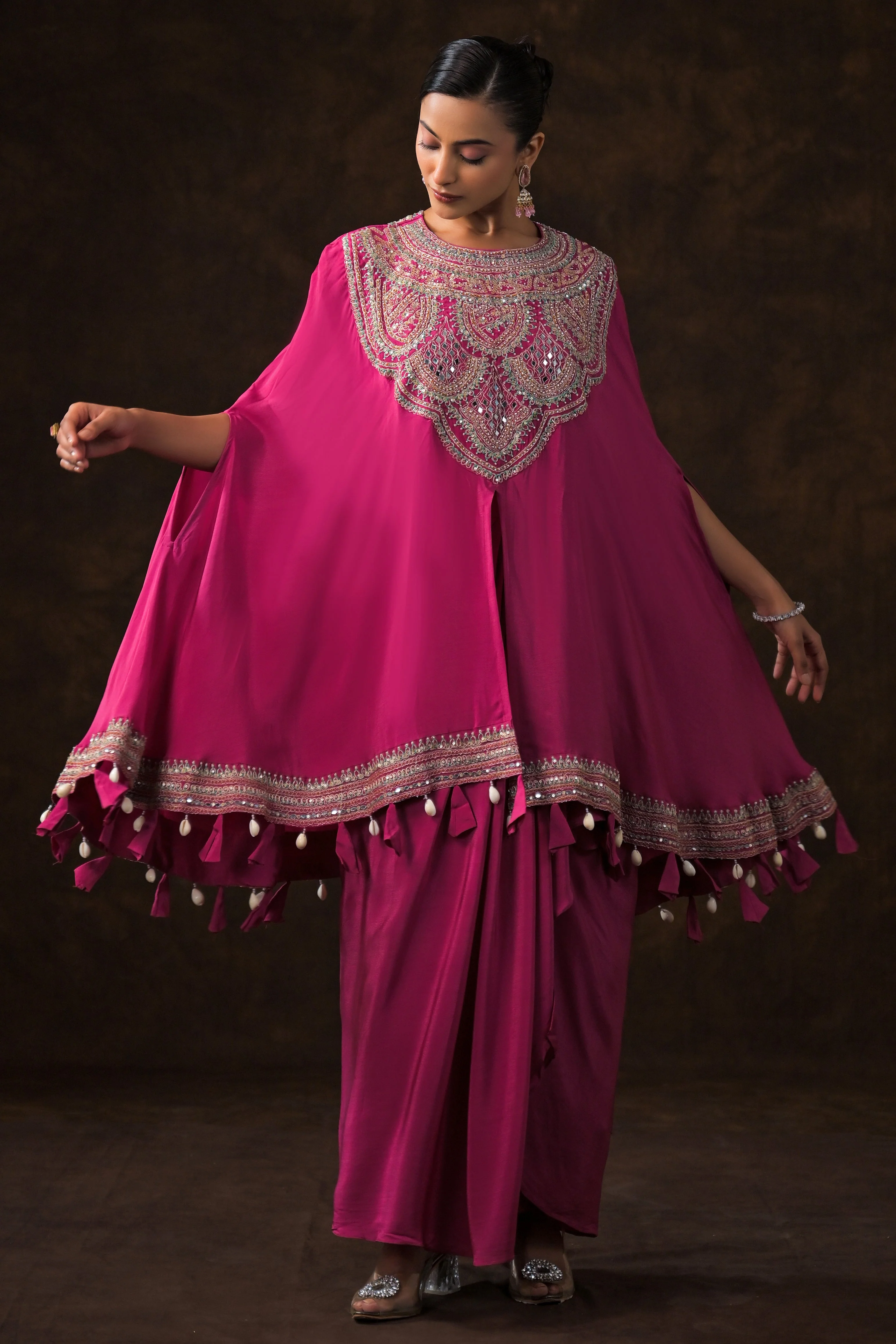 Queen Pink Embellished Premium Silk Kaftan Set - Image 5