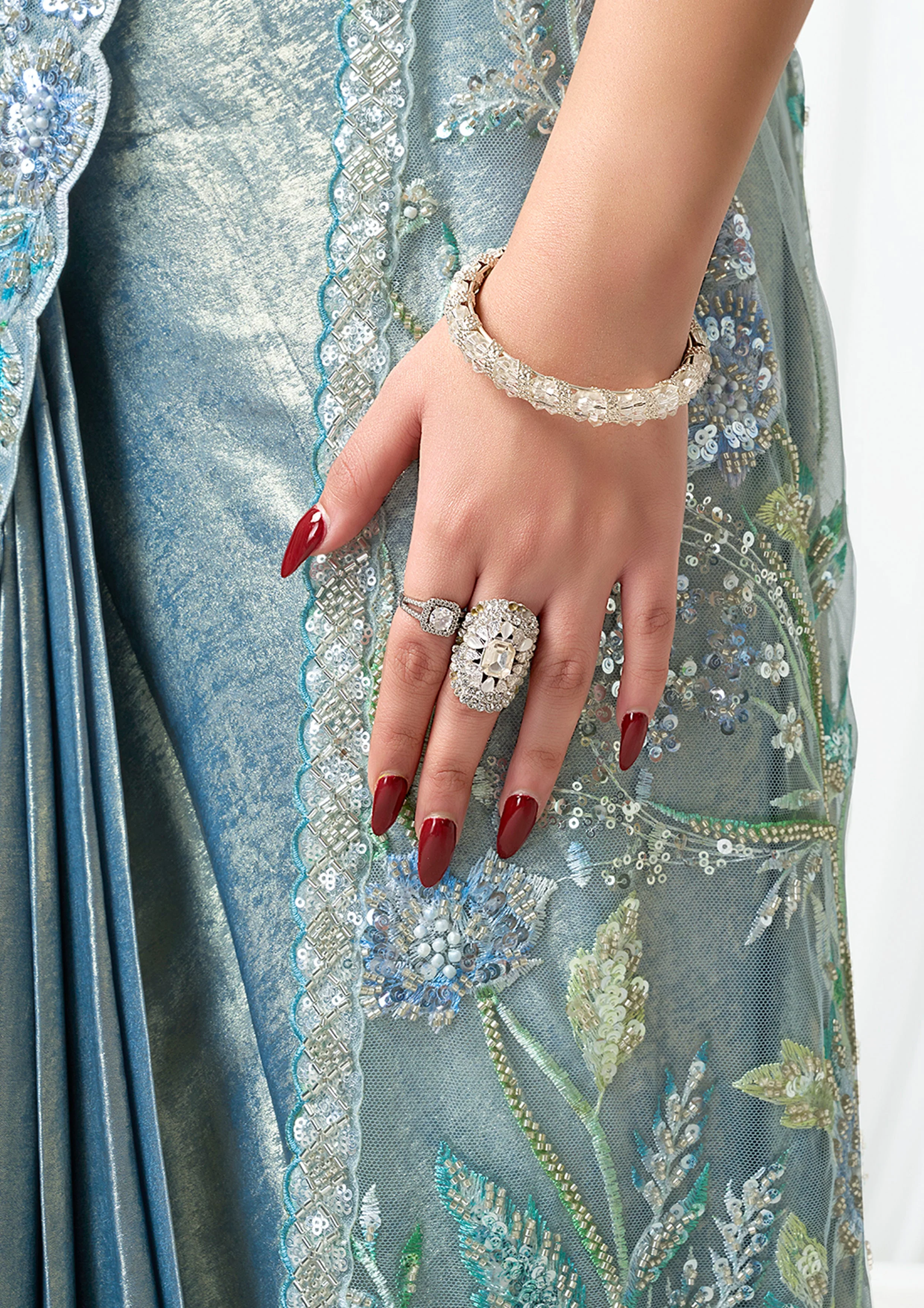 Metallic Grey Embellished Metallic Satin Silk Saree - Image 4