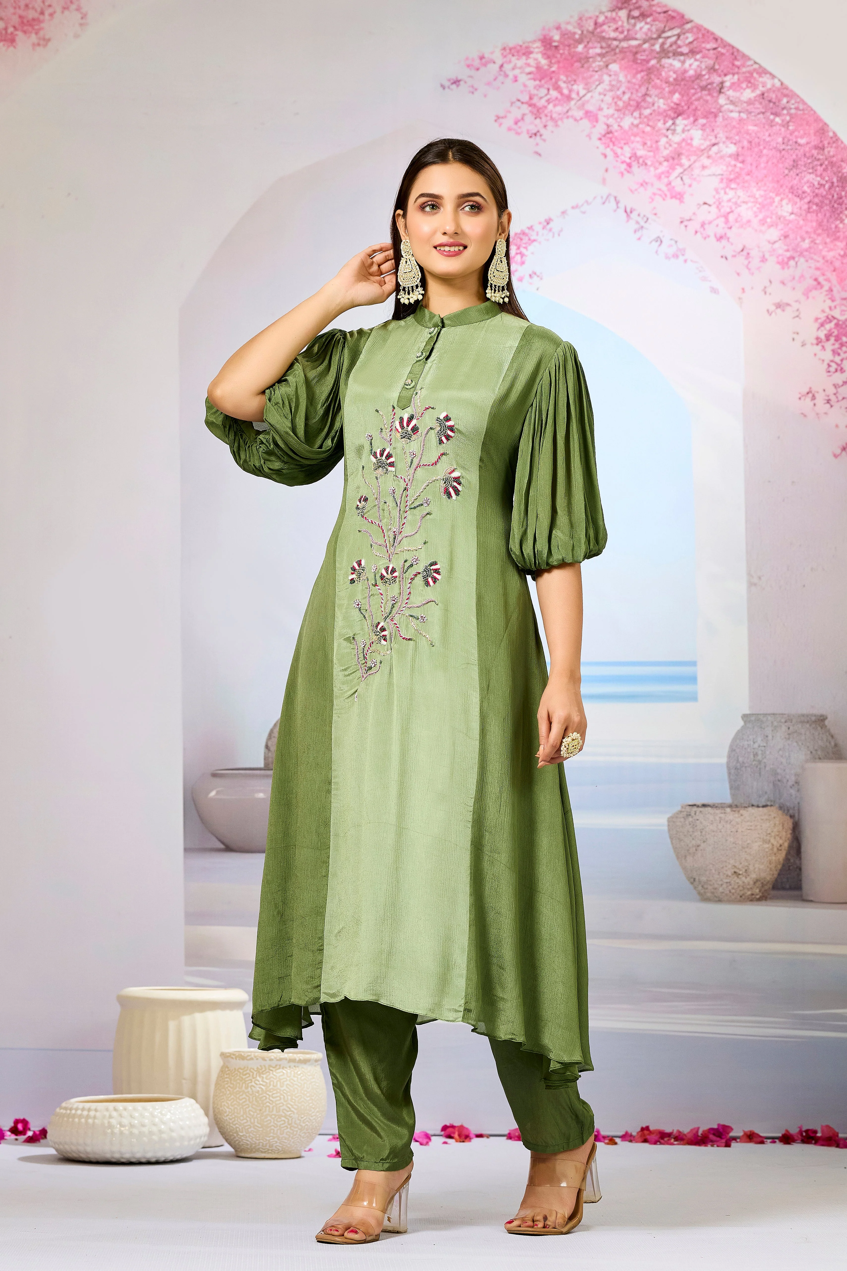 Green Shaded Chinon Silk Kurta Pants Set - Image 4