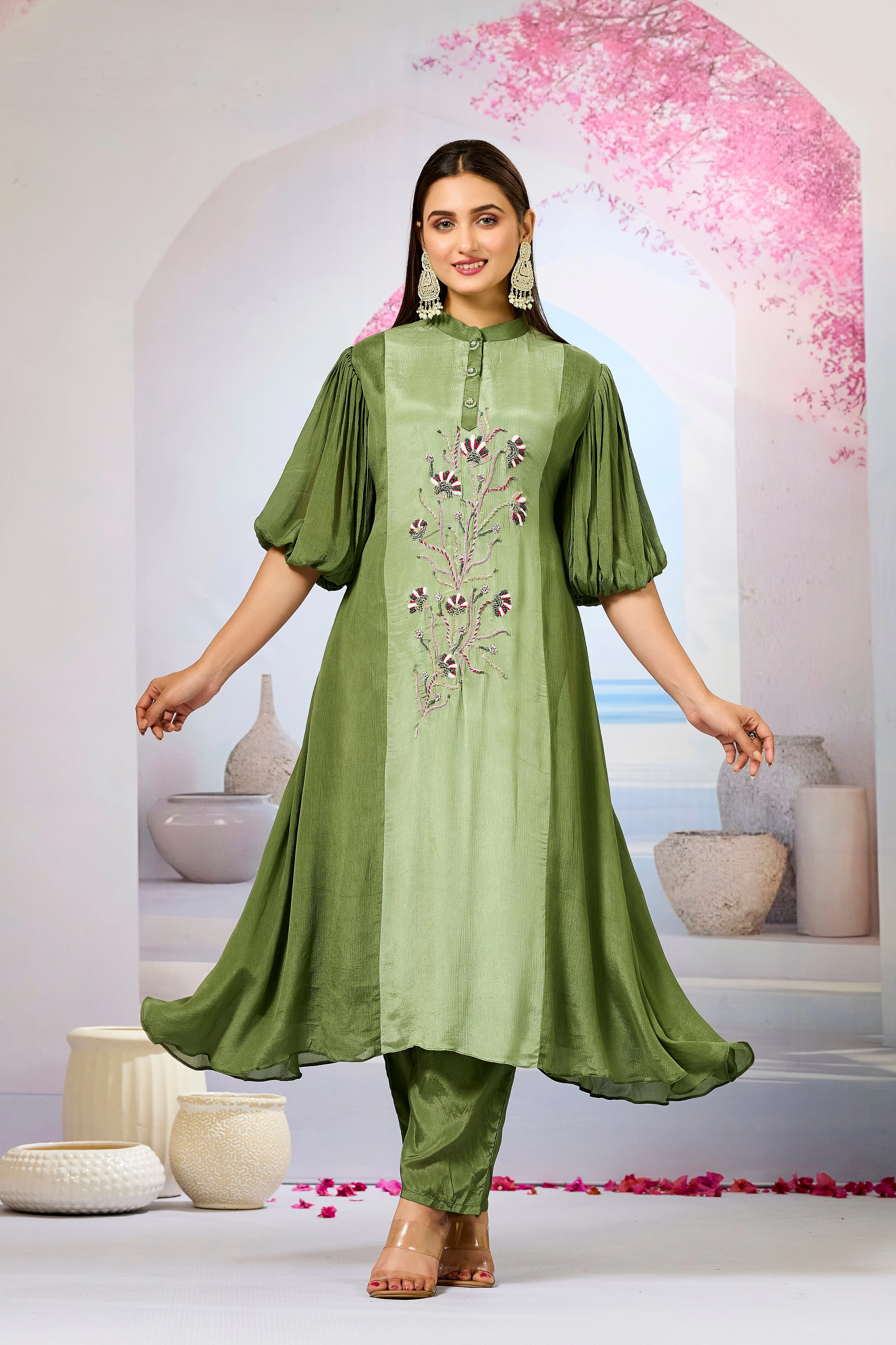 Green Shaded Chinon Silk Kurta Pants Set - Image 5