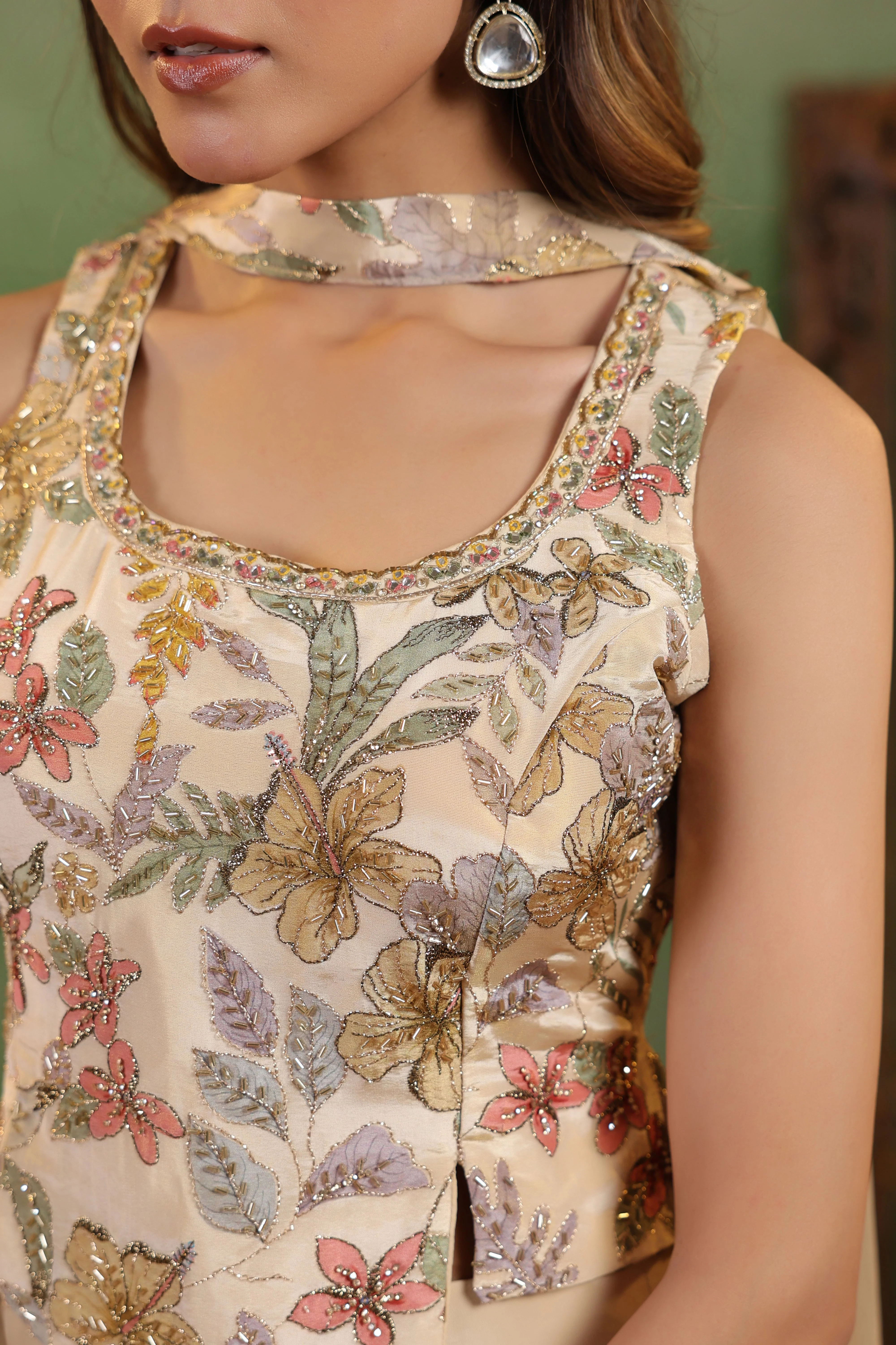 Desert Rose Embellished Crepe Silk Palazzo Set - Image 2