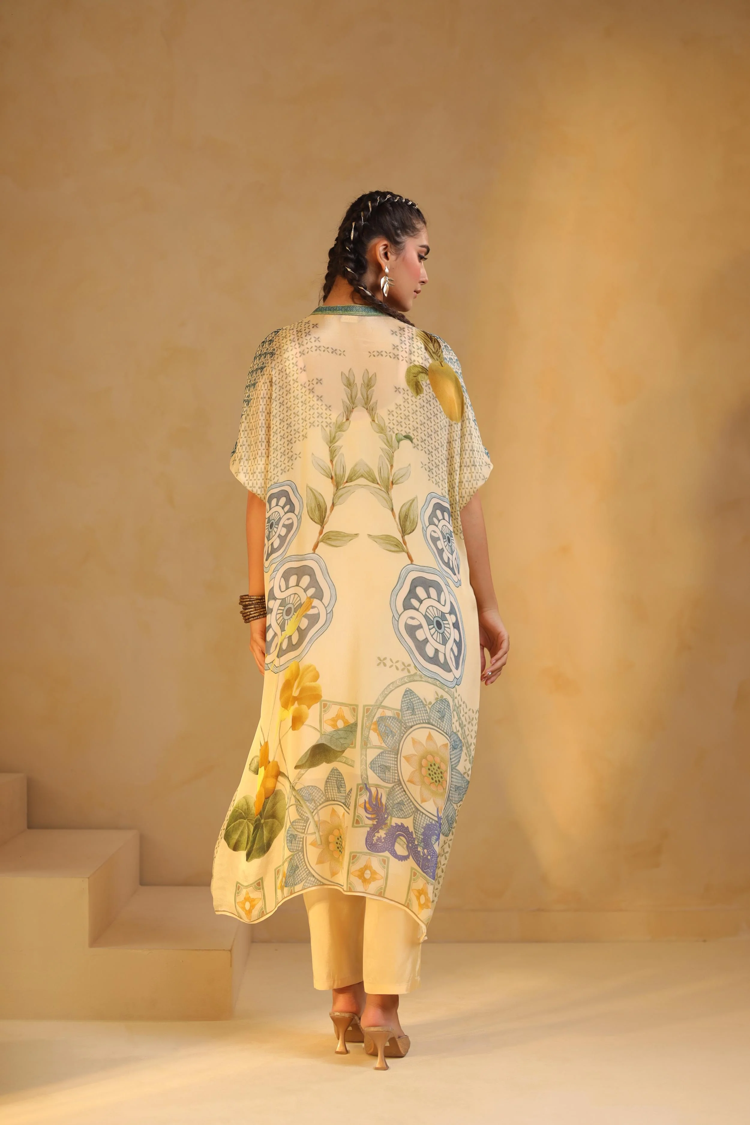 Vanilla Mist Printed Chinon Silk Kurta Set - Image 5