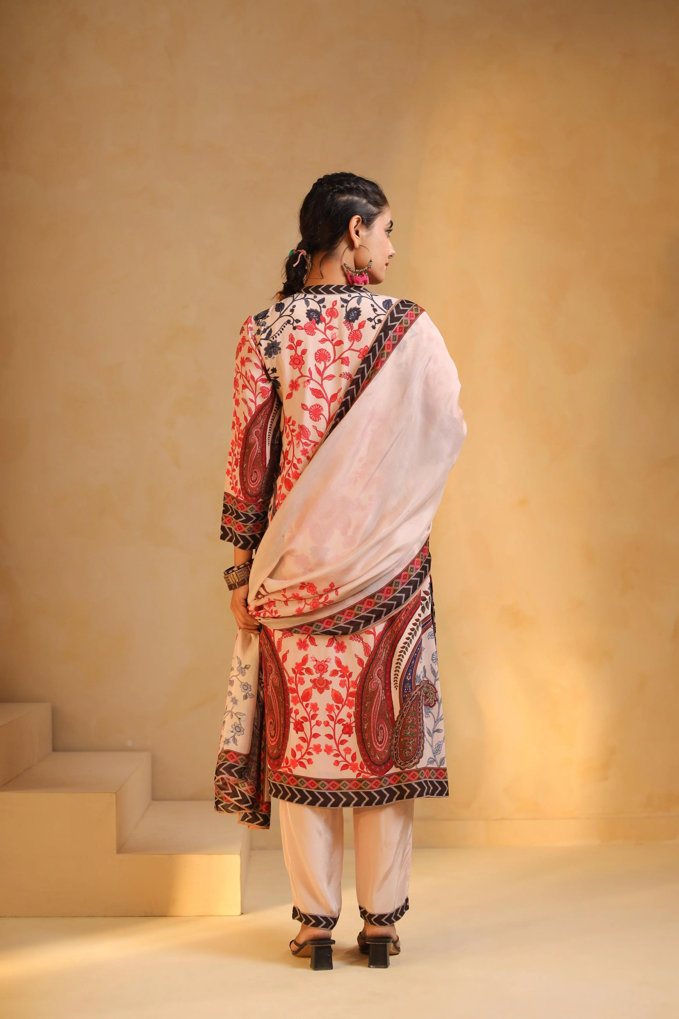 Soft Pink Printed Viscose Crepe Silk Pant Set - Image 5