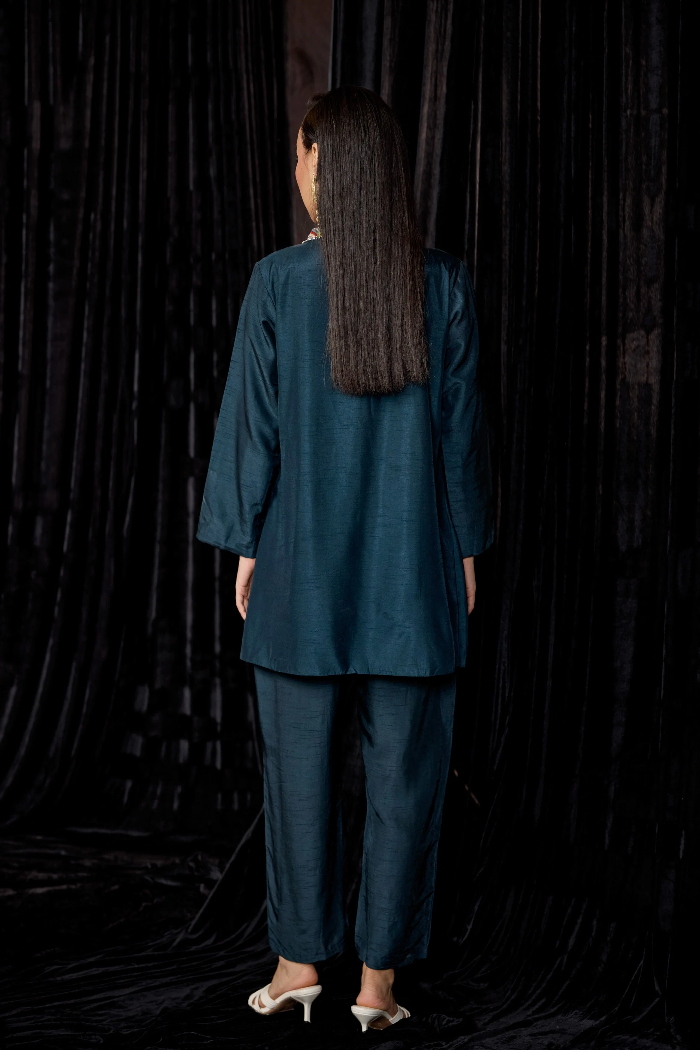 Teal Blue Embellished Raw Silk Co-Ord Set - Image 8