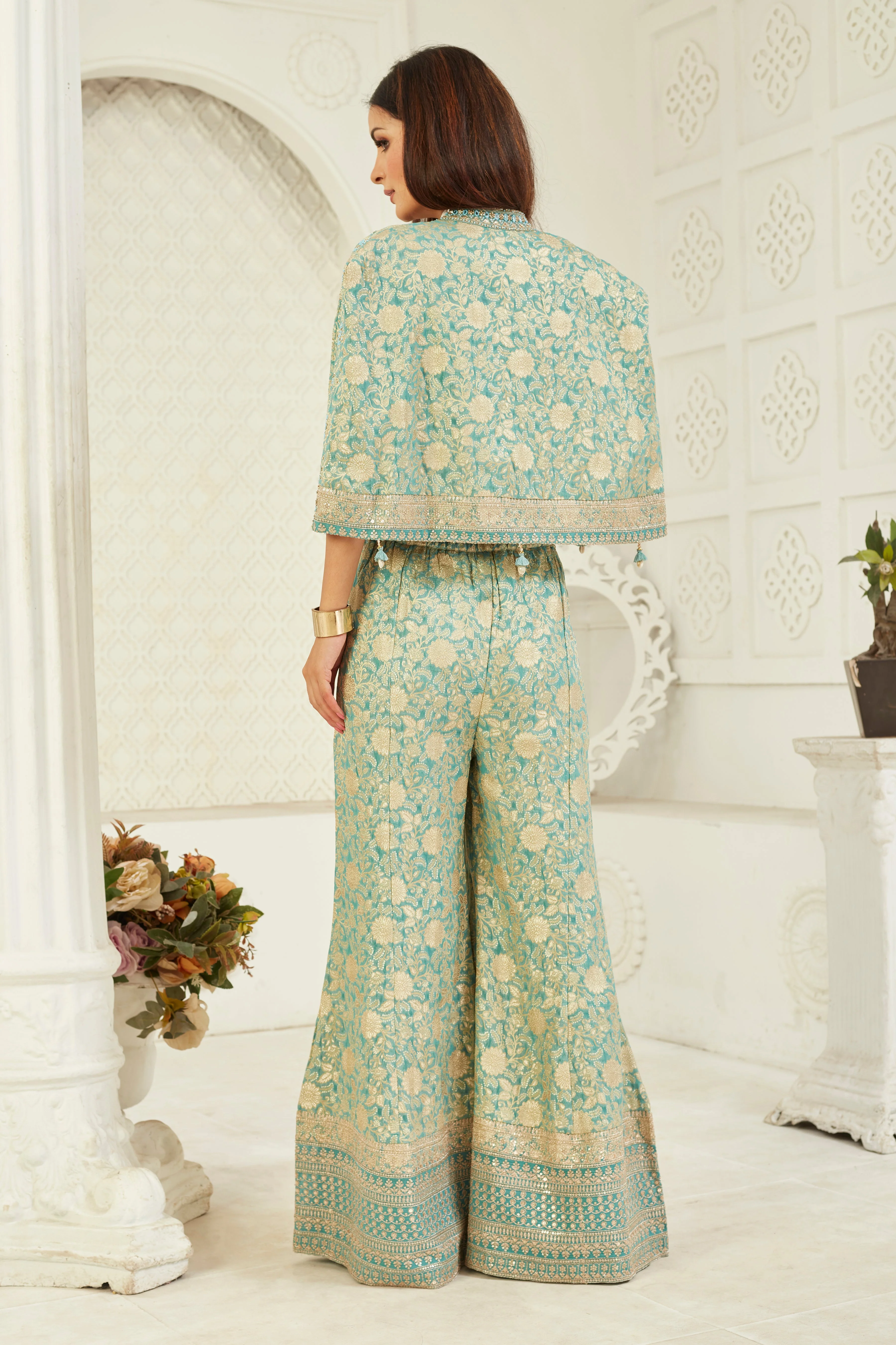 Teal Embroidered Crepe Silk Cape Set - Image 5