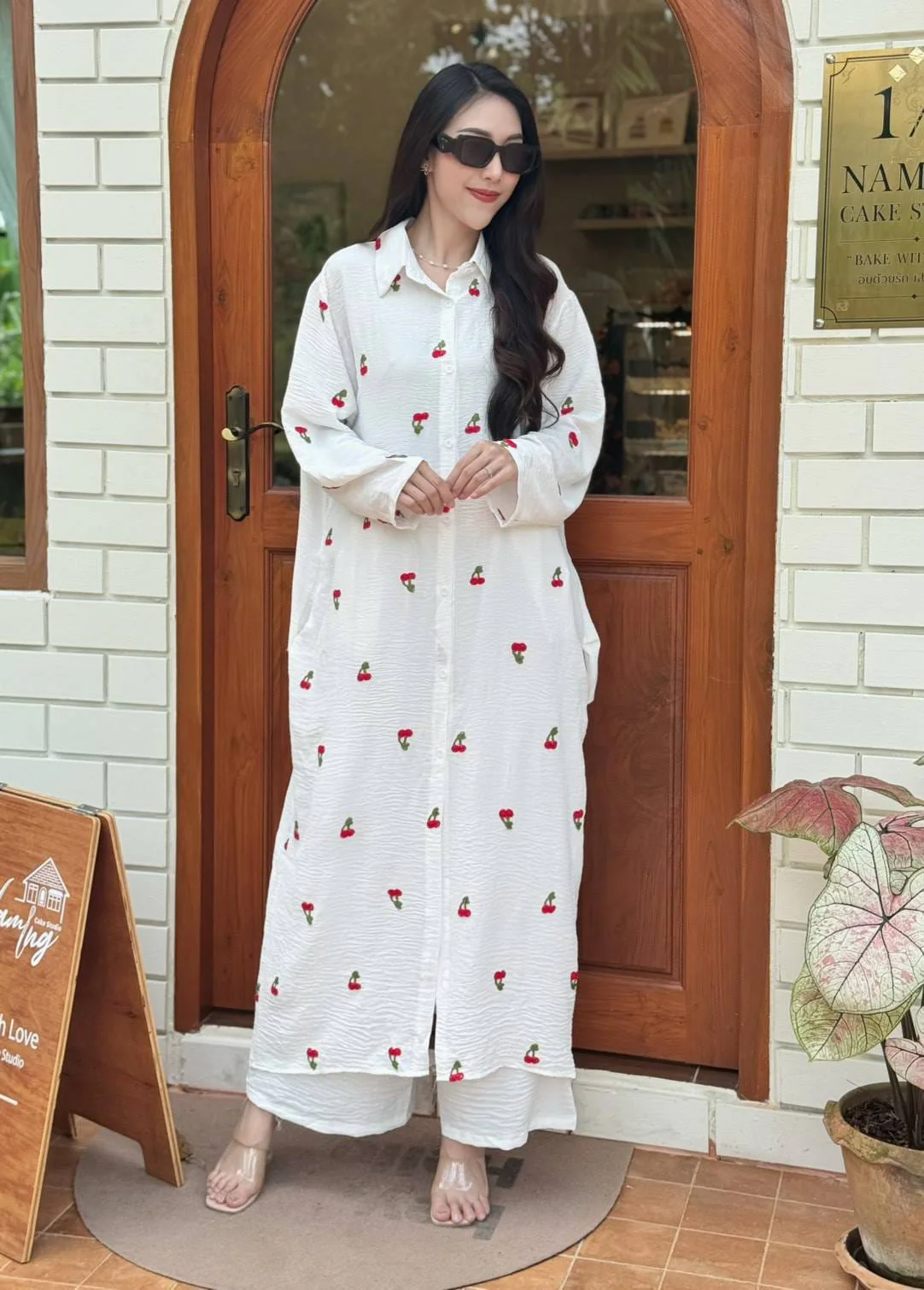 White Floral Embroidered Cotton Co-ord Set - Image 2
