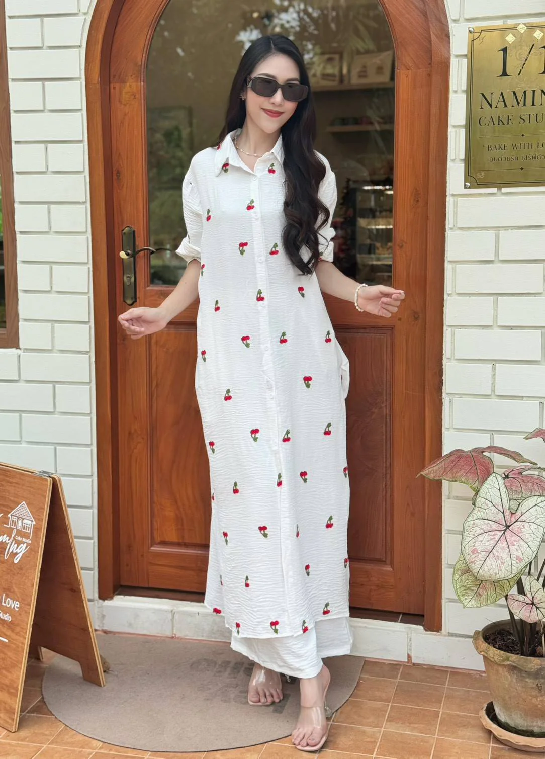 White Floral Embroidered Cotton Co-ord Set - Image 4