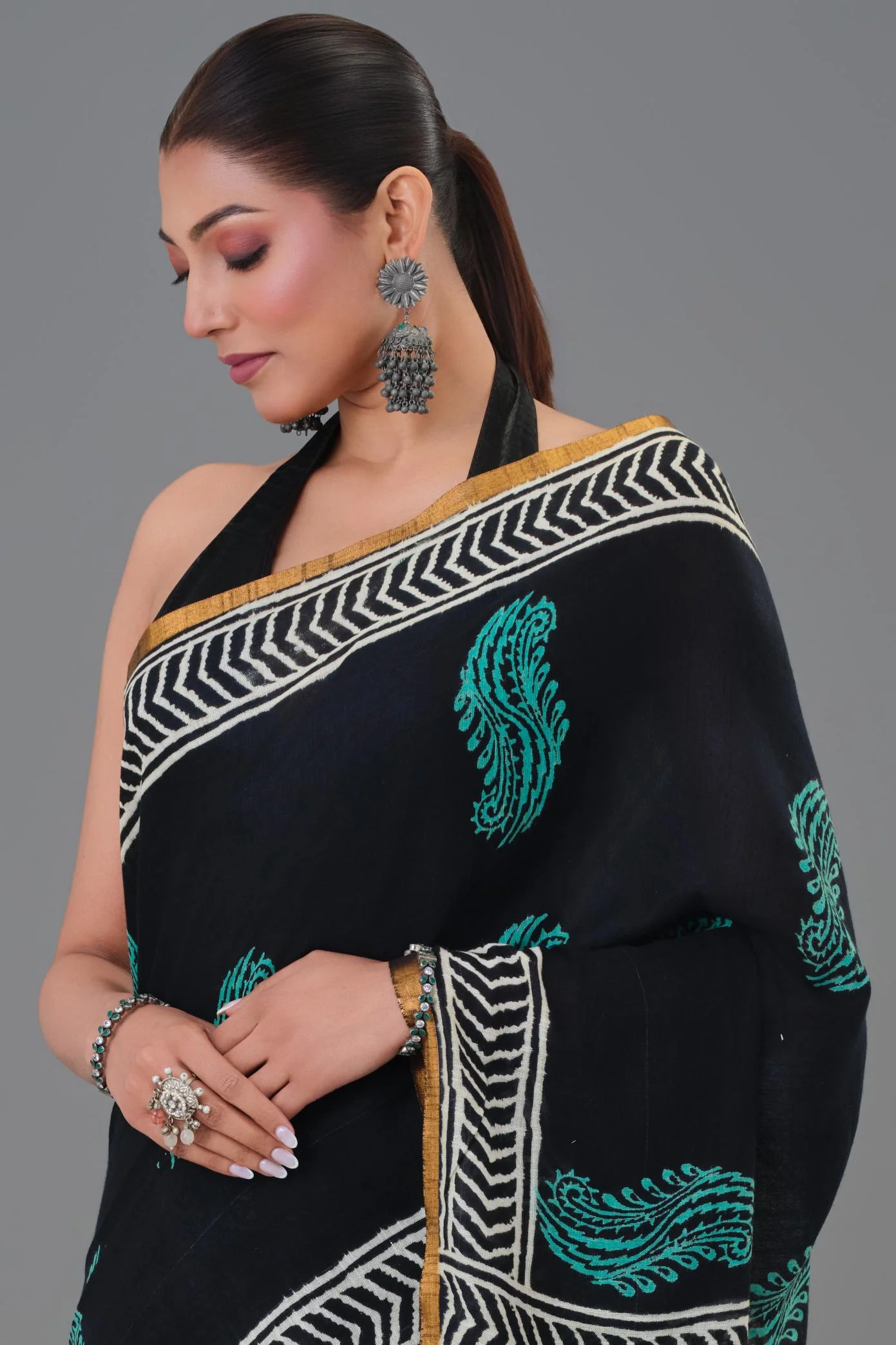 Traditional Black Dabu Hand Block Printed Linen Saree - Image 6