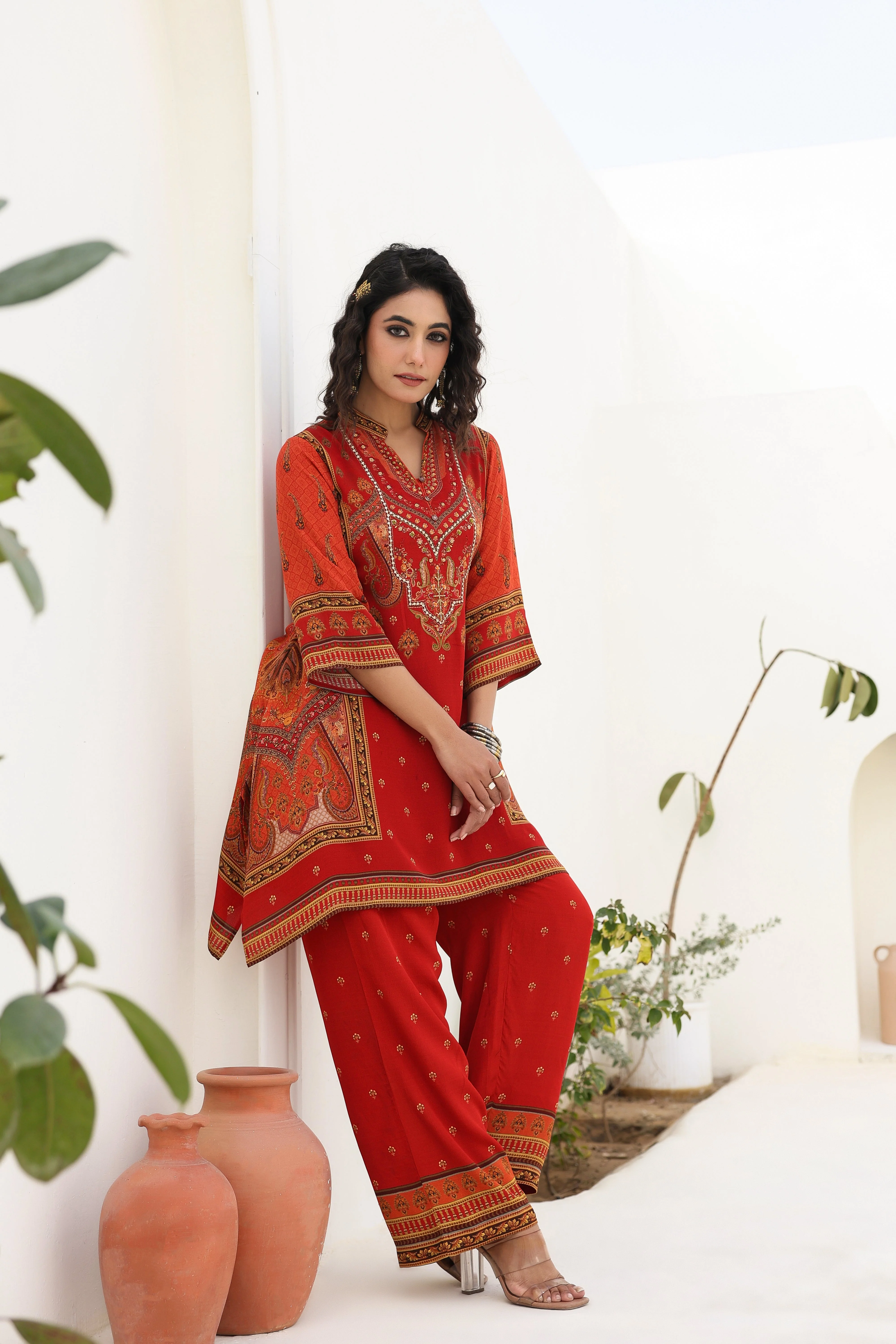 Red Traditional Printed Crepe Silk Kurta Pants Set - Image 3