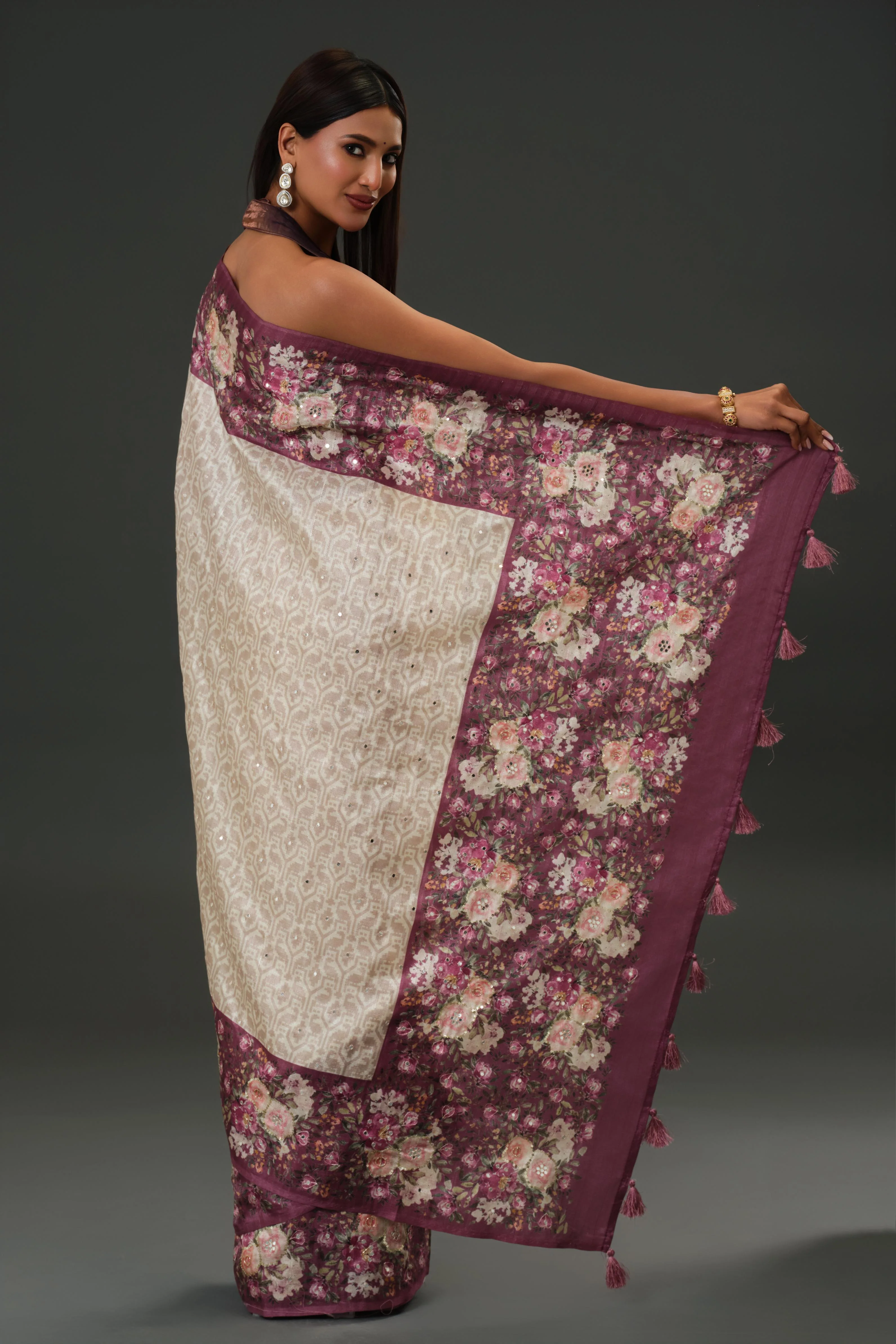 Champagne Floral Border Tussar Silk Saree - Image 3