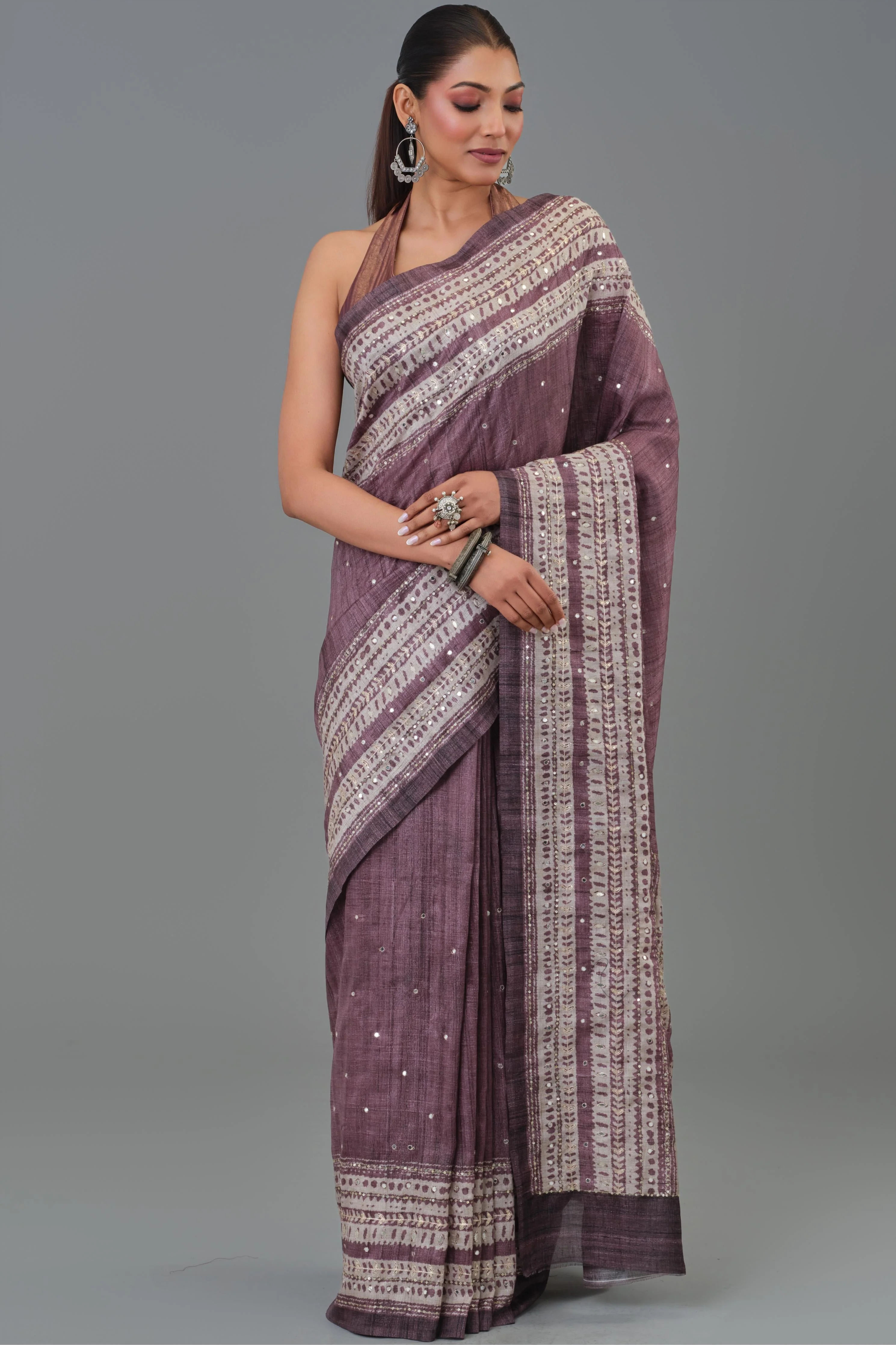 Mauve Ethnic Printed Tussar Silk Saree - Image 4