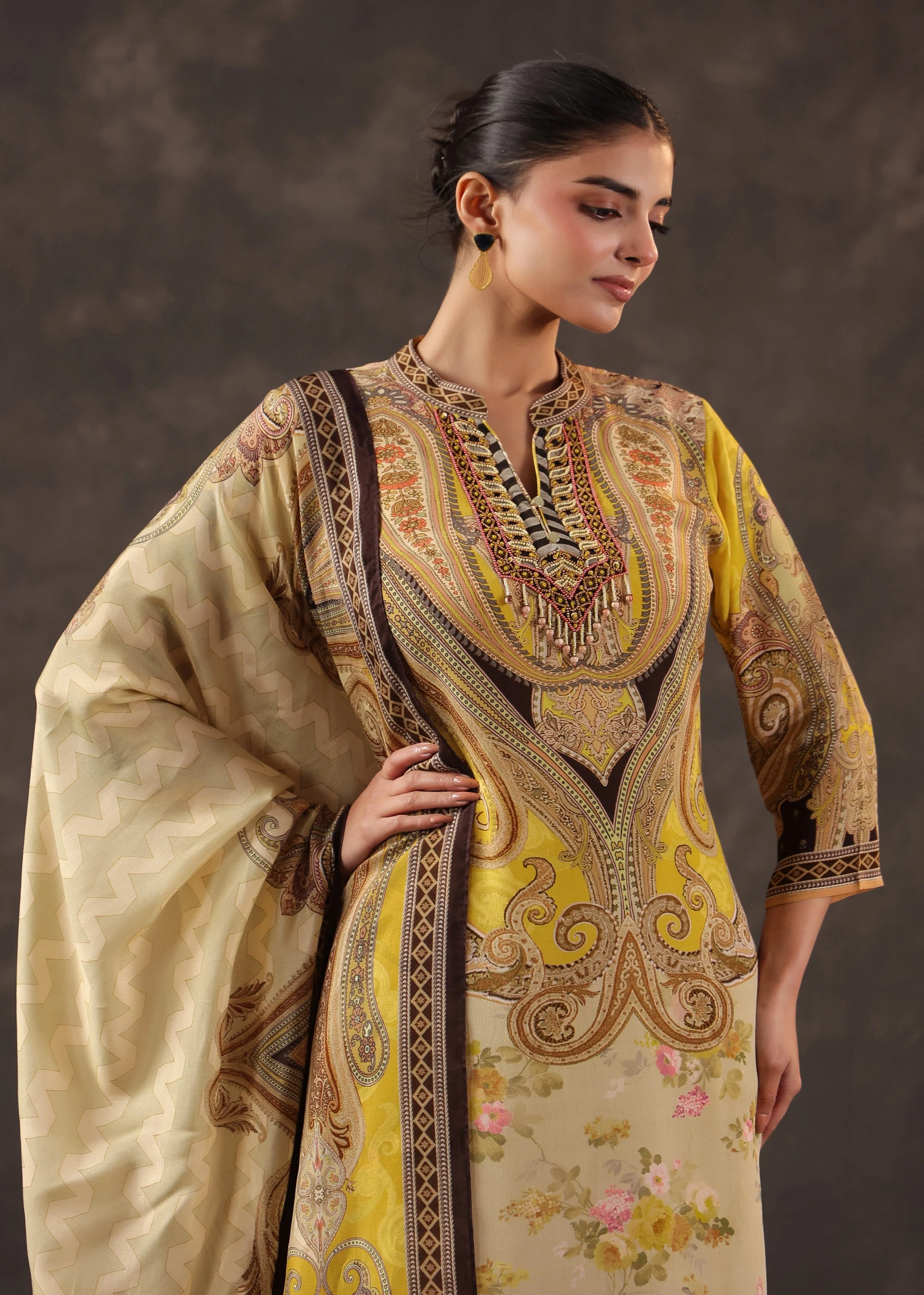 Vintage Sand Printed Crepe Silk Pant Set - Image 2