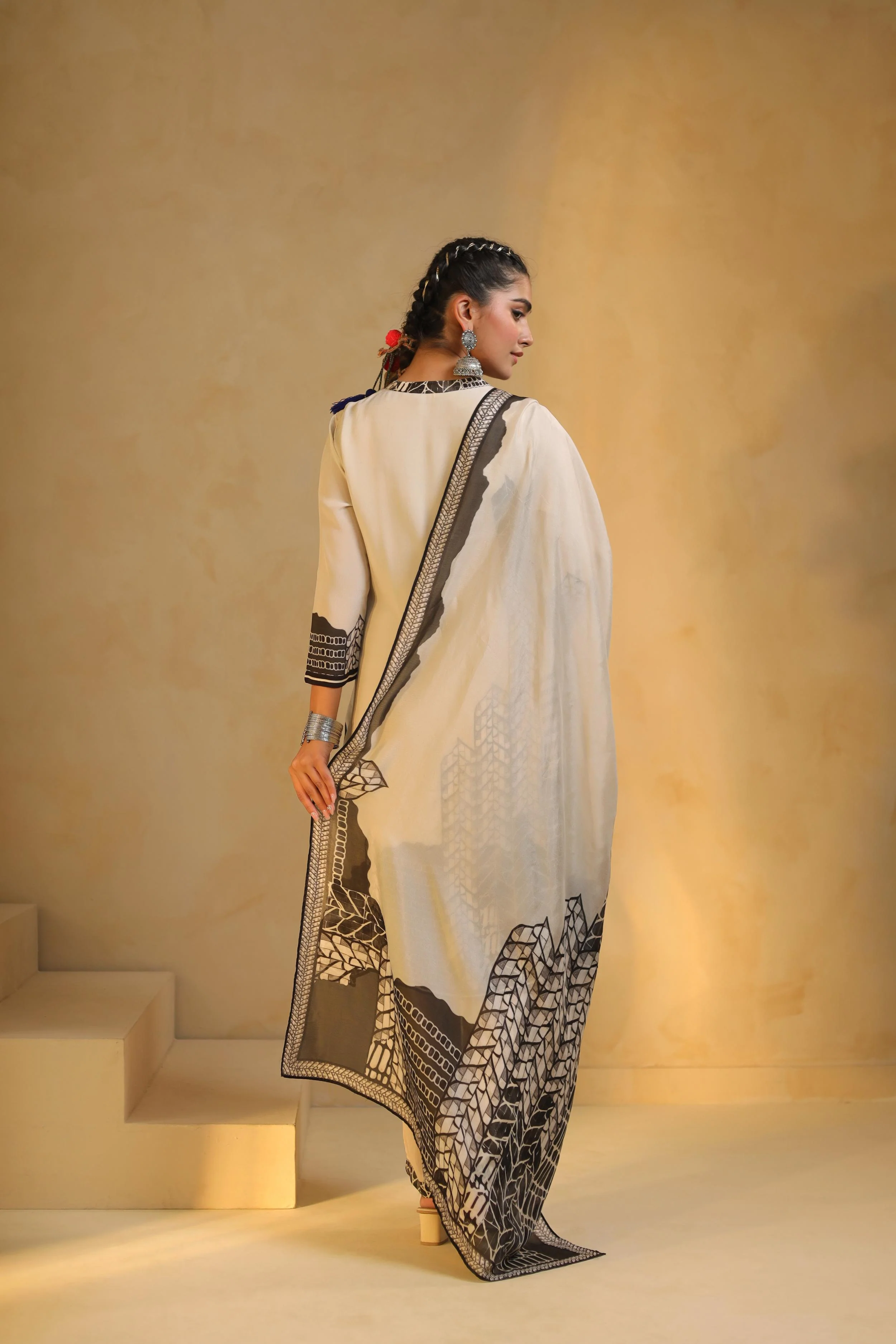 White Printed Viscose Crepe Silk Pant Set - Image 6