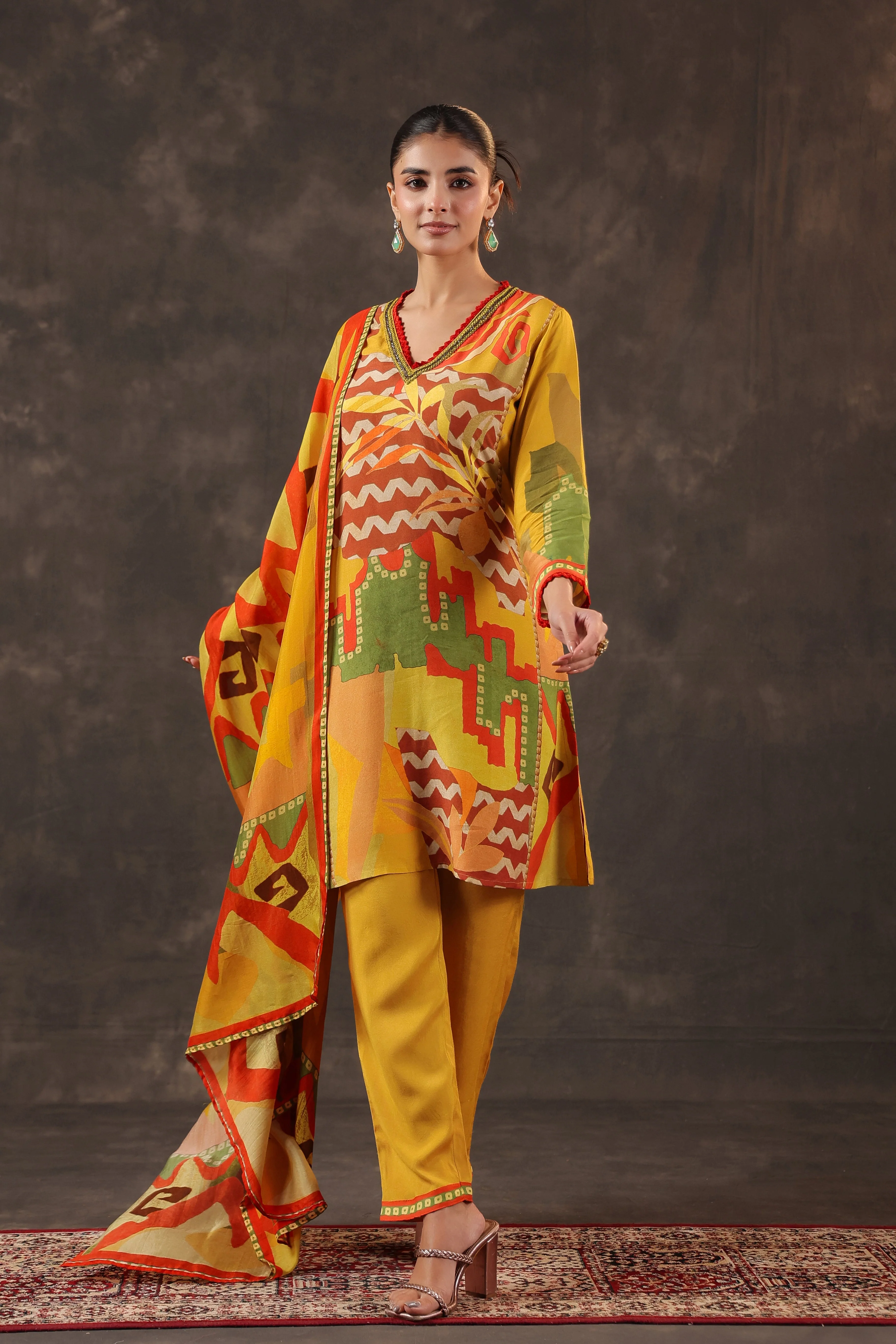 Yellow Mellow Printed Muslin Silk Pant Set - Image 2