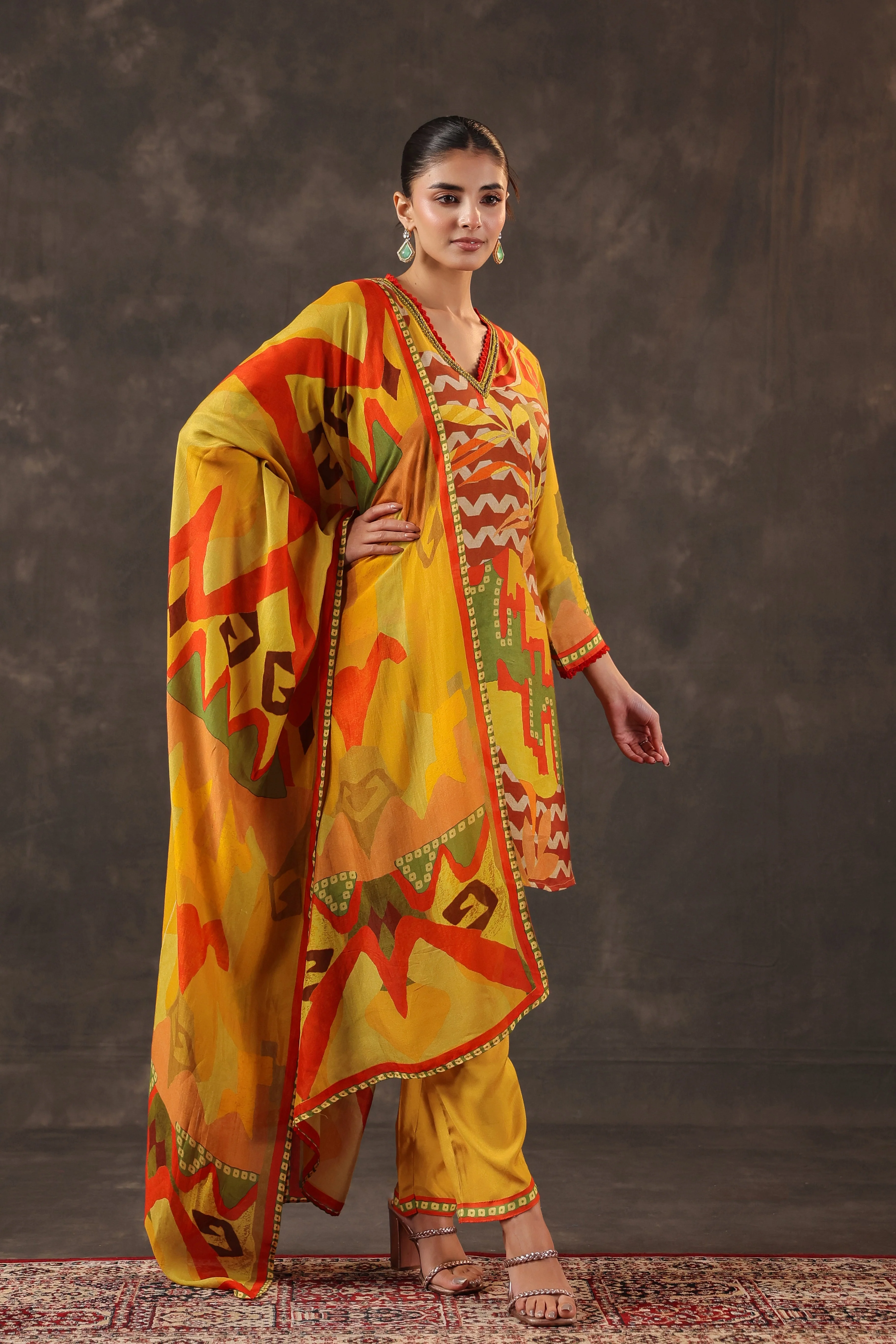 Yellow Mellow Printed Muslin Silk Pant Set - Image 4