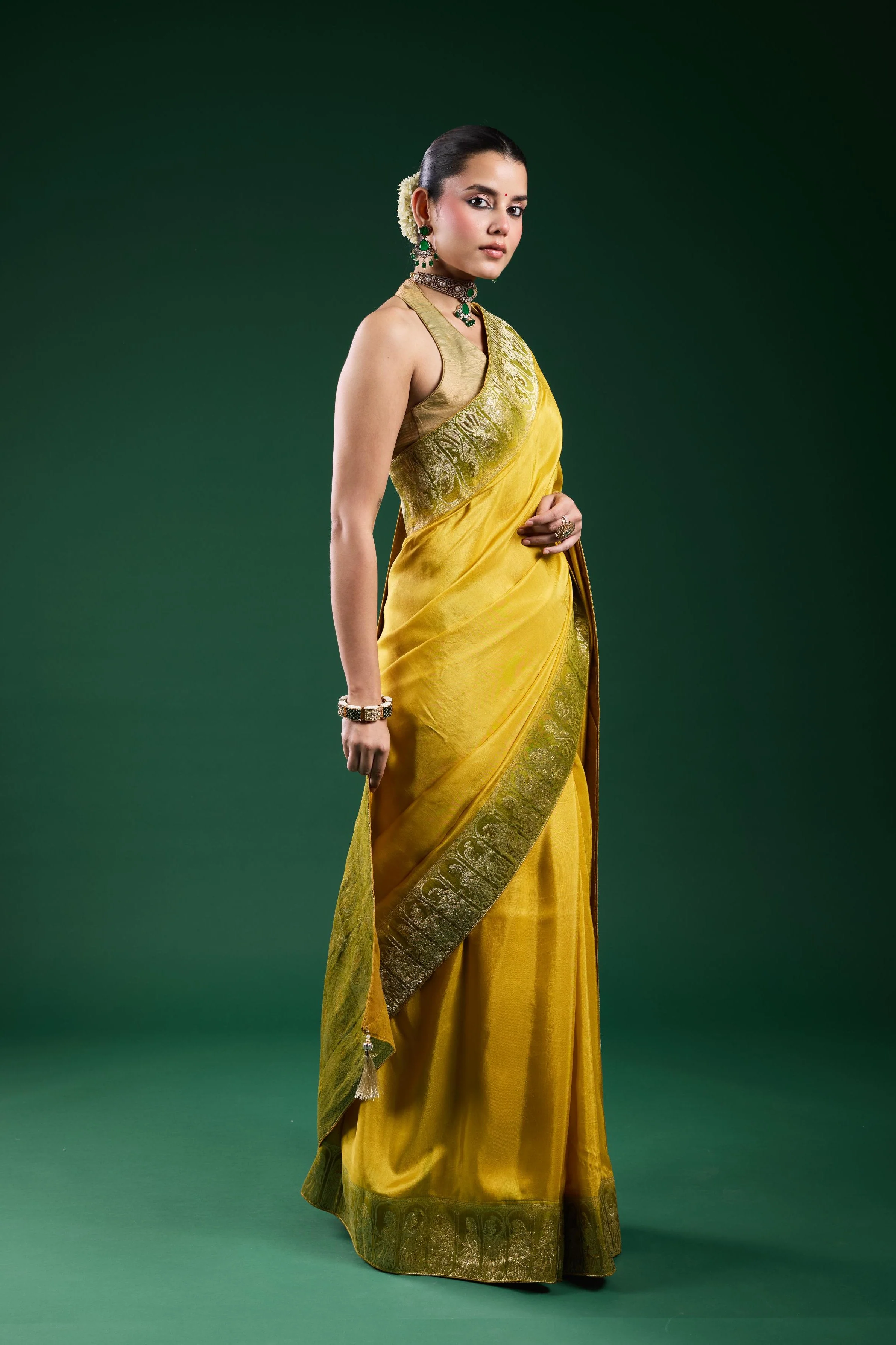 Golden Olive Dola Silk Saree - Image 3