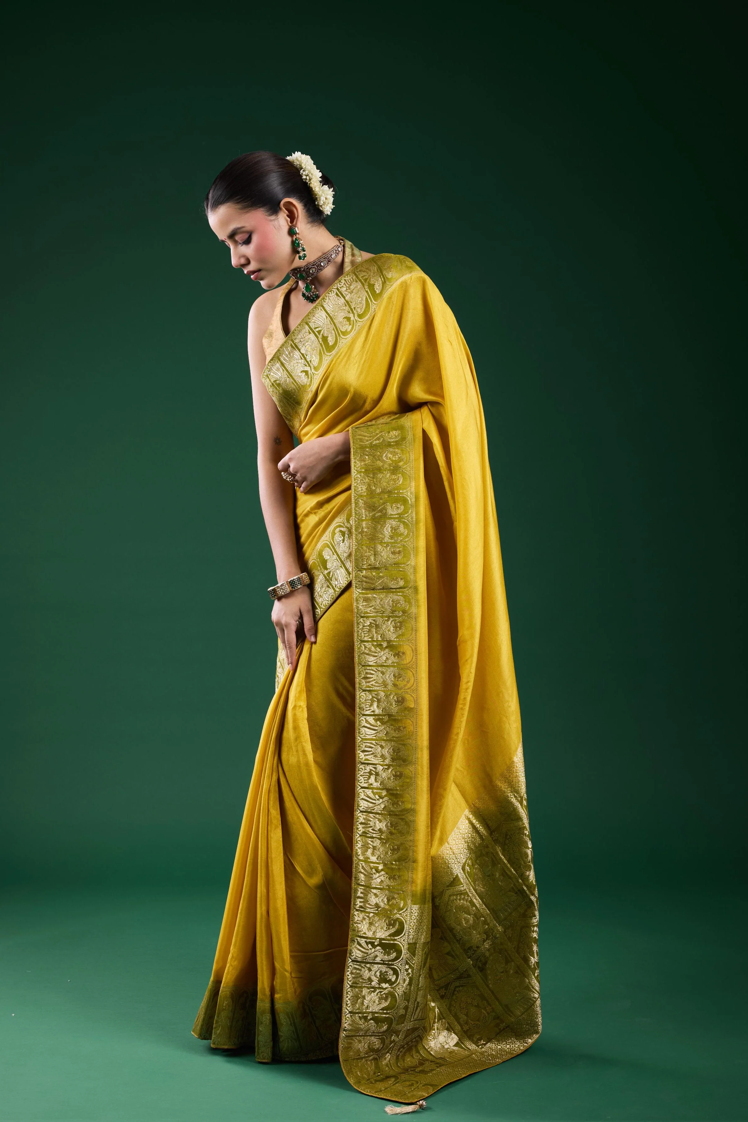 Golden Olive Dola Silk Saree - Image 5