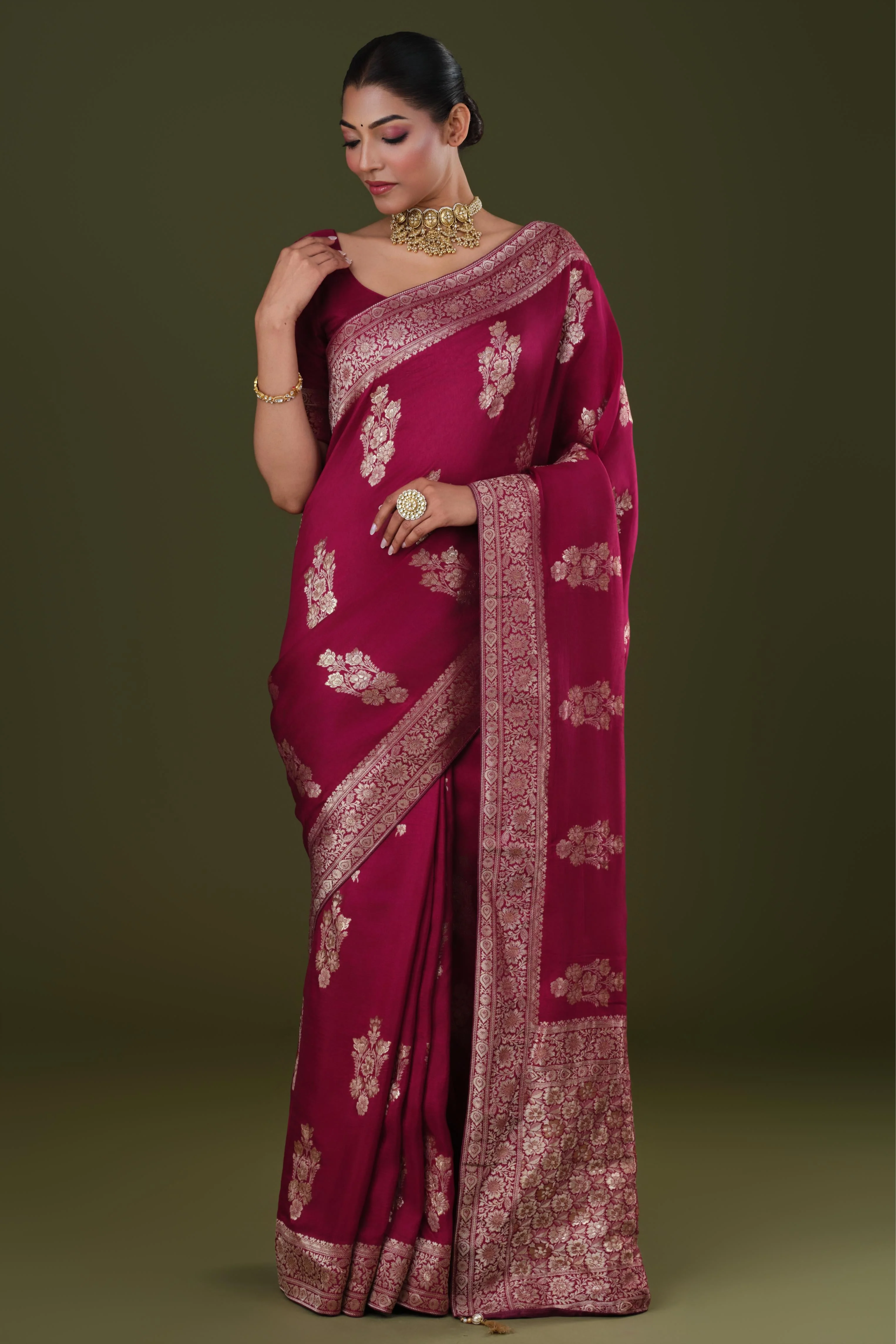 Wine Zari Woven Dola Silk Saree - Image 5